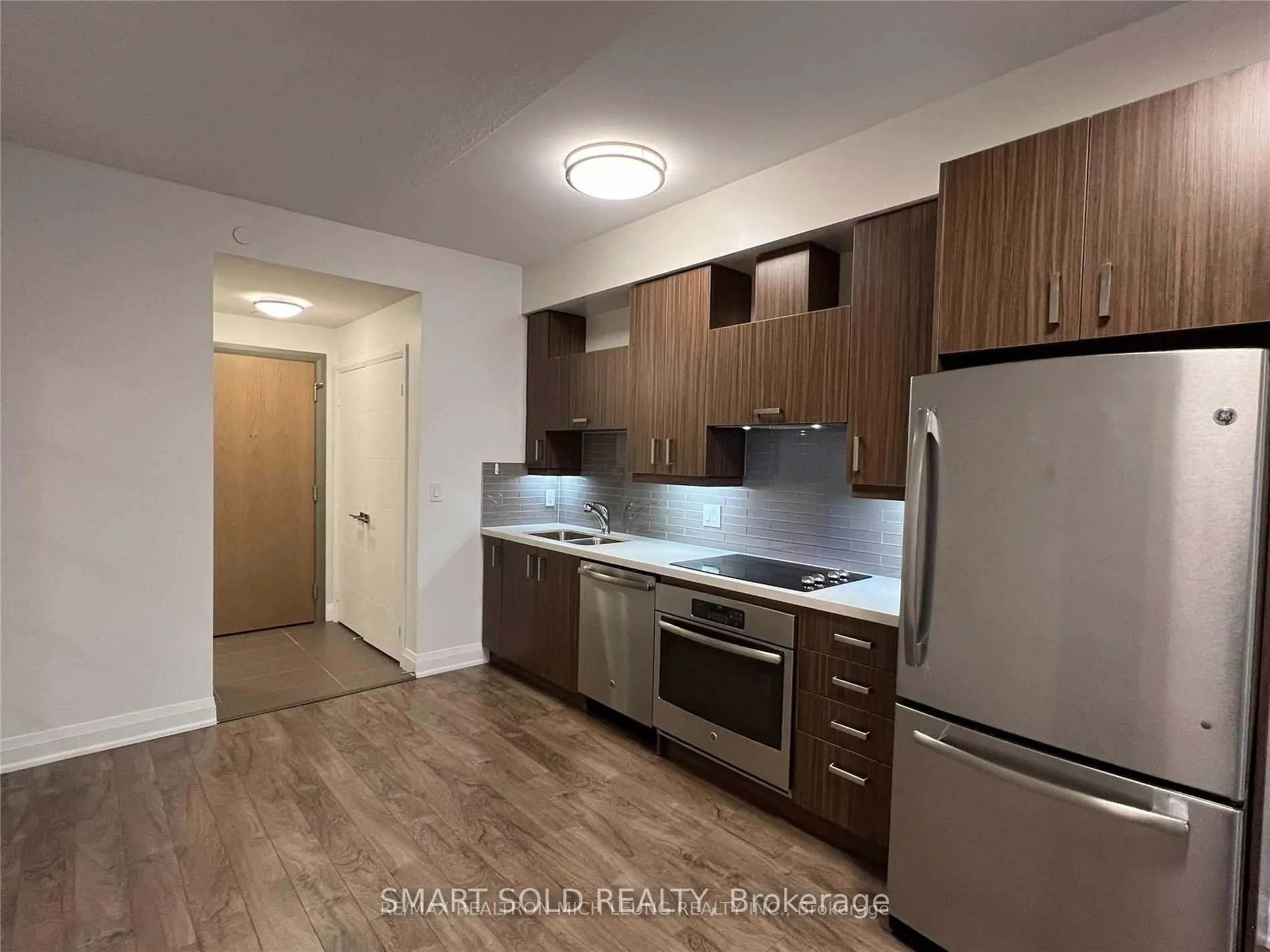 Photo 8 of Unit 332, 18 Uptown Drive, Markham, Unionville — HOMEH