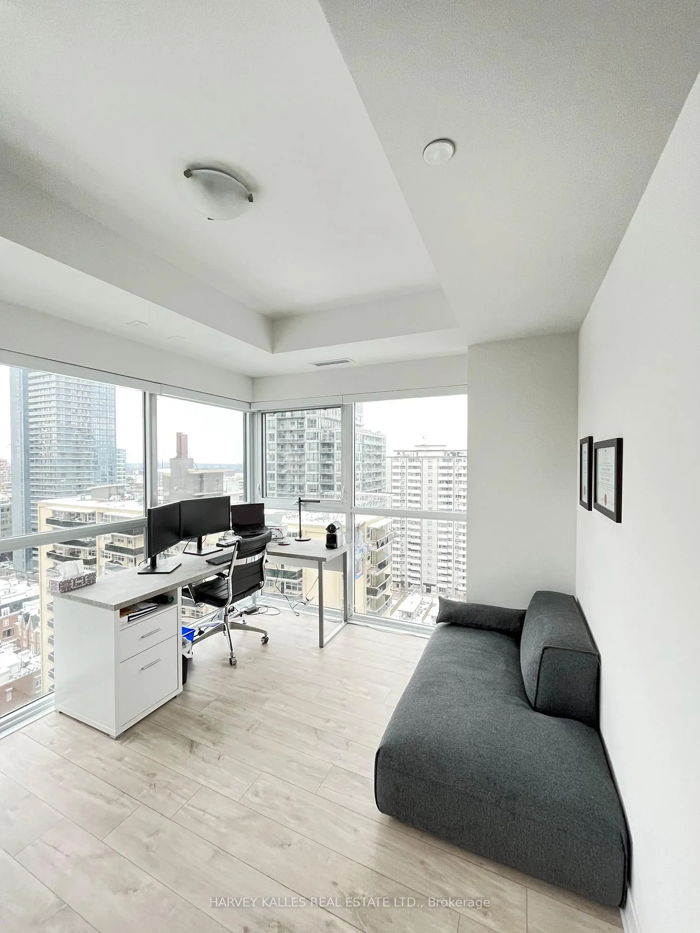 Photo 13 of Unit 1609, 11 Lillian Street, Toronto, Mount Pleasant West — HOMEH