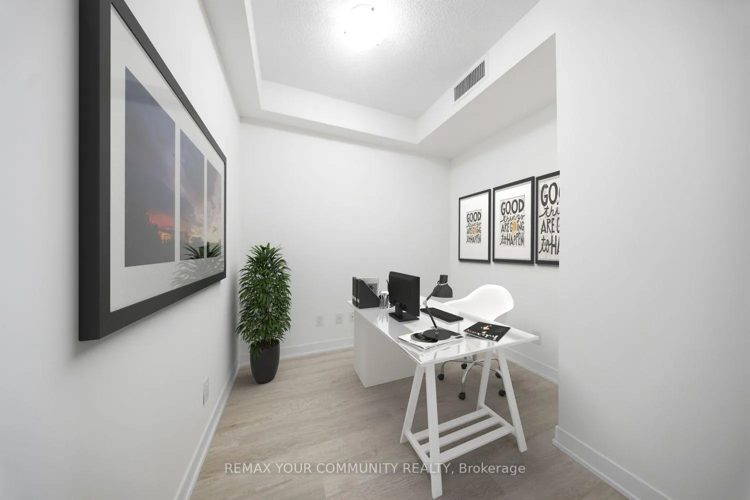 Photo 4 of Unit 510, 840 Queens Plate Drive, Etobicoke, West Humber-Clairville — HOMEH