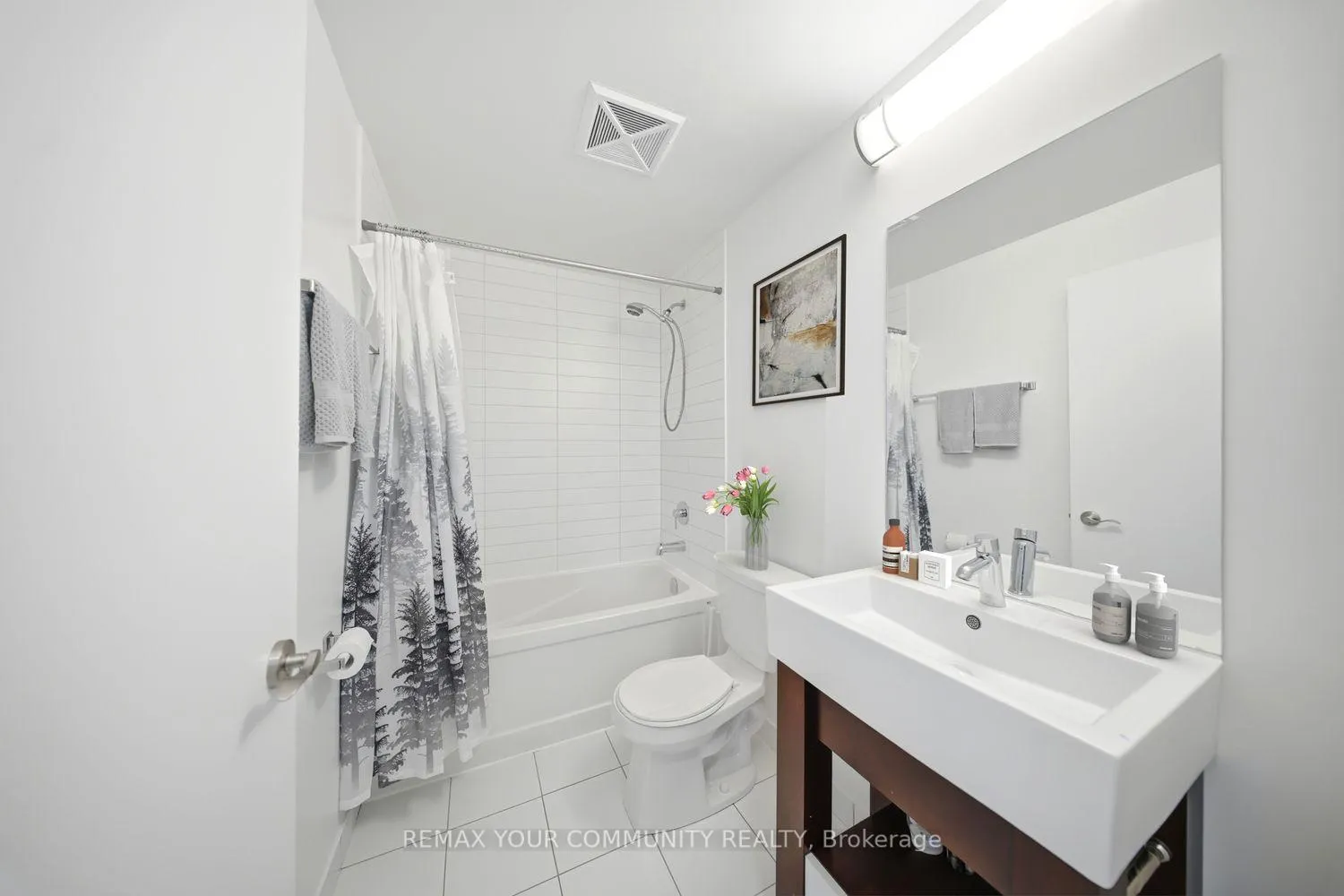 Photo 17 of Unit 510, 840 Queens Plate Drive, Etobicoke, West Humber-Clairville — HOMEH