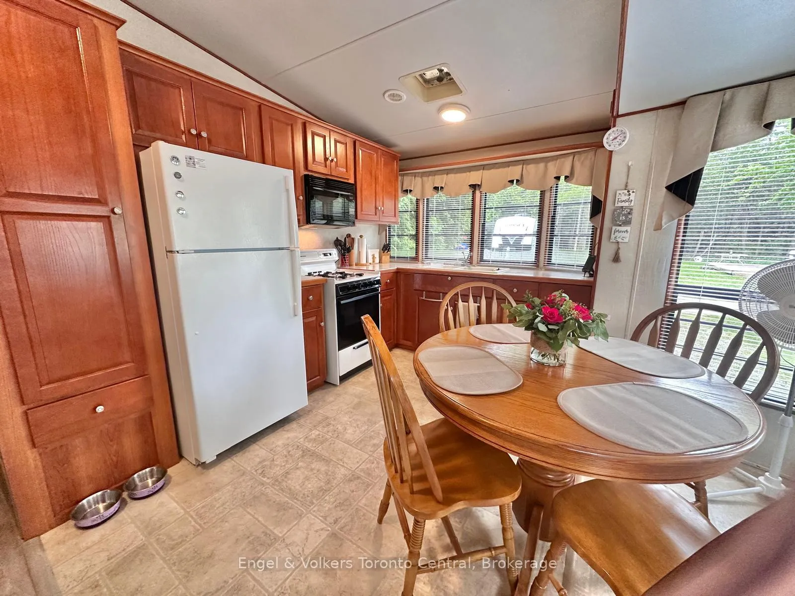 Photo 4 of Unit T 5, 7489 Sideroad 5 E, Wellington North, Rural Wellington North — HOMEH