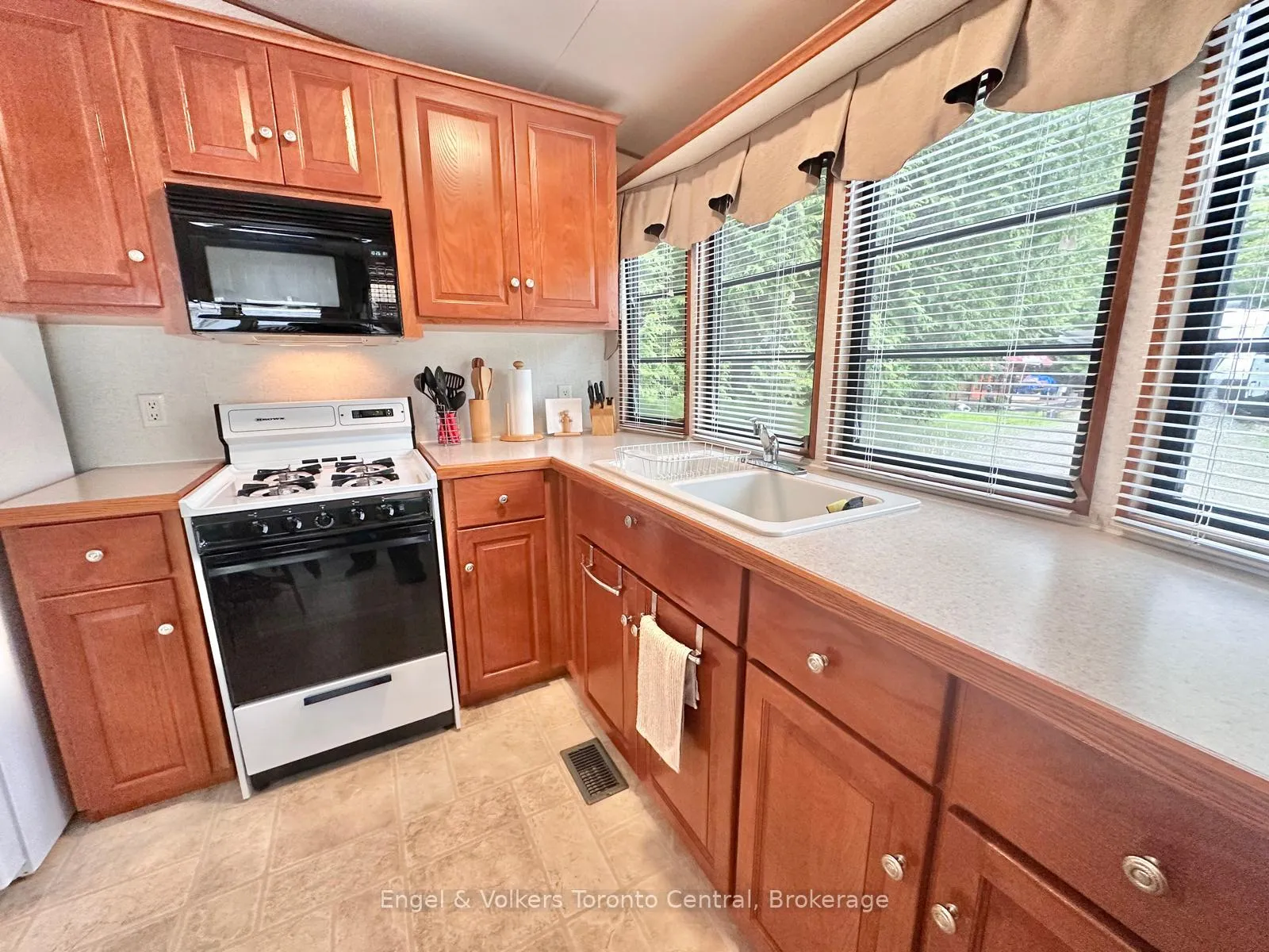 Photo 6 of Unit T 5, 7489 Sideroad 5 E, Wellington North, Rural Wellington North — HOMEH