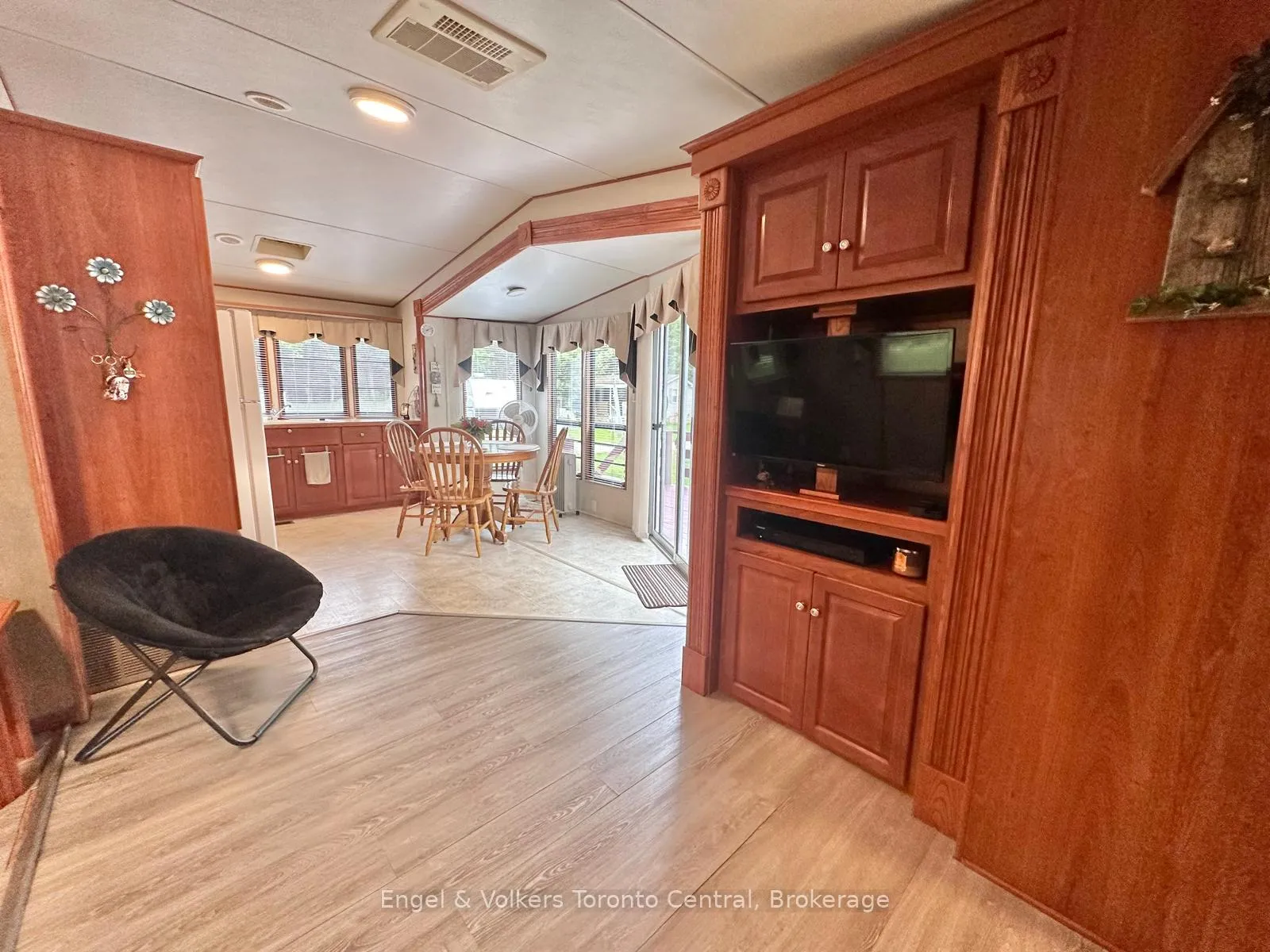 Photo 8 of Unit T 5, 7489 Sideroad 5 E, Wellington North, Rural Wellington North — HOMEH