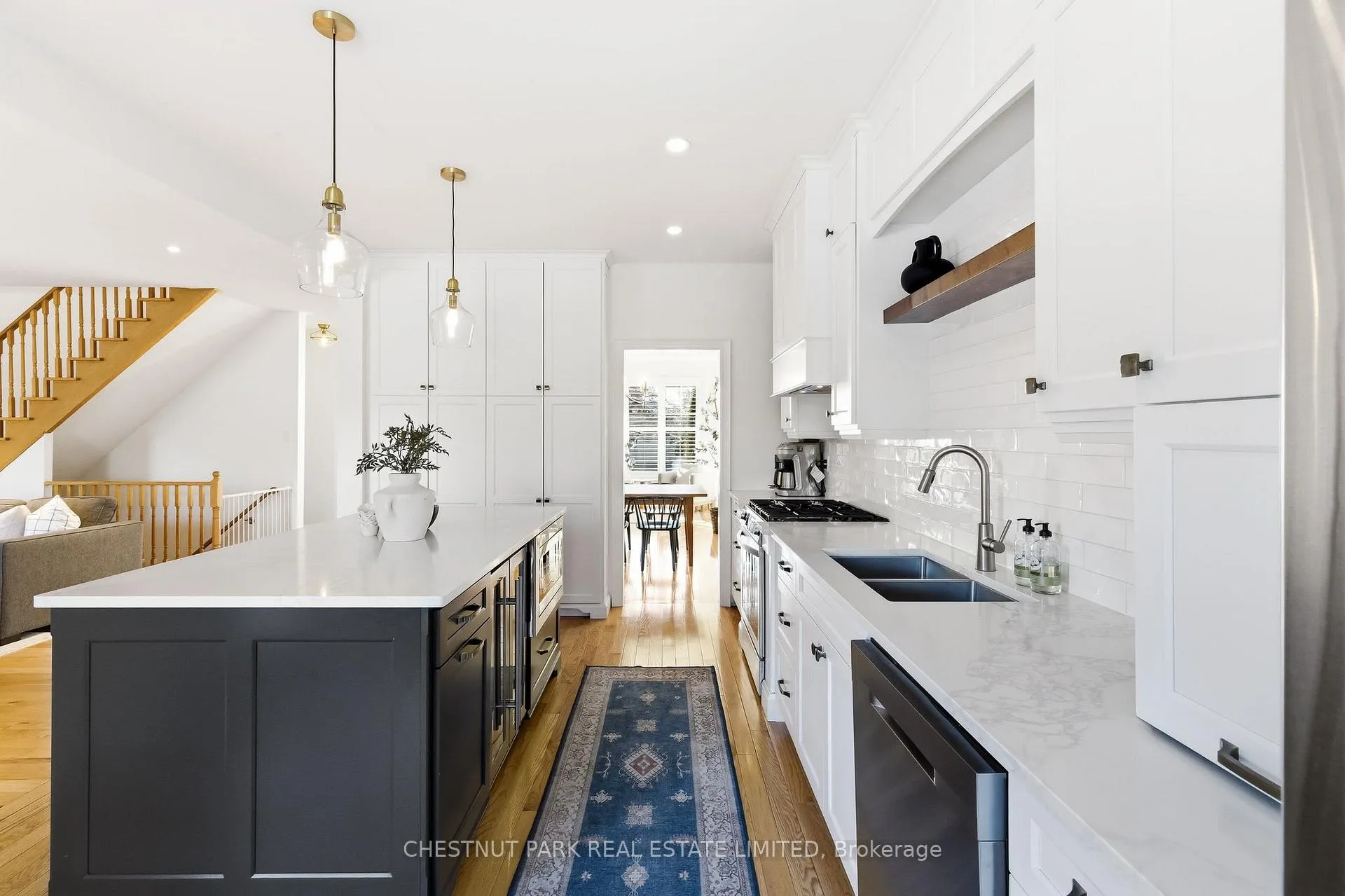 Photo 7 of 3 Coral Creek Crescent, Uxbridge — HOMEH