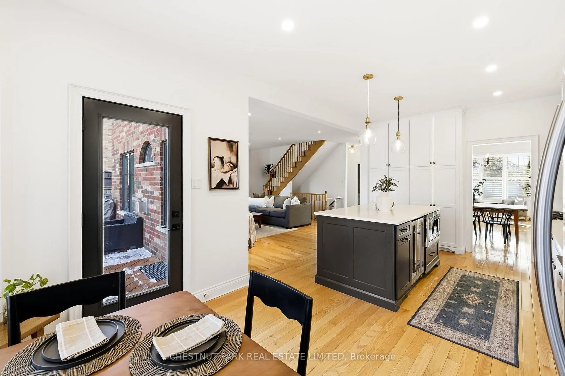 Photo 11 of 3 Coral Creek Crescent, Uxbridge — HOMEH