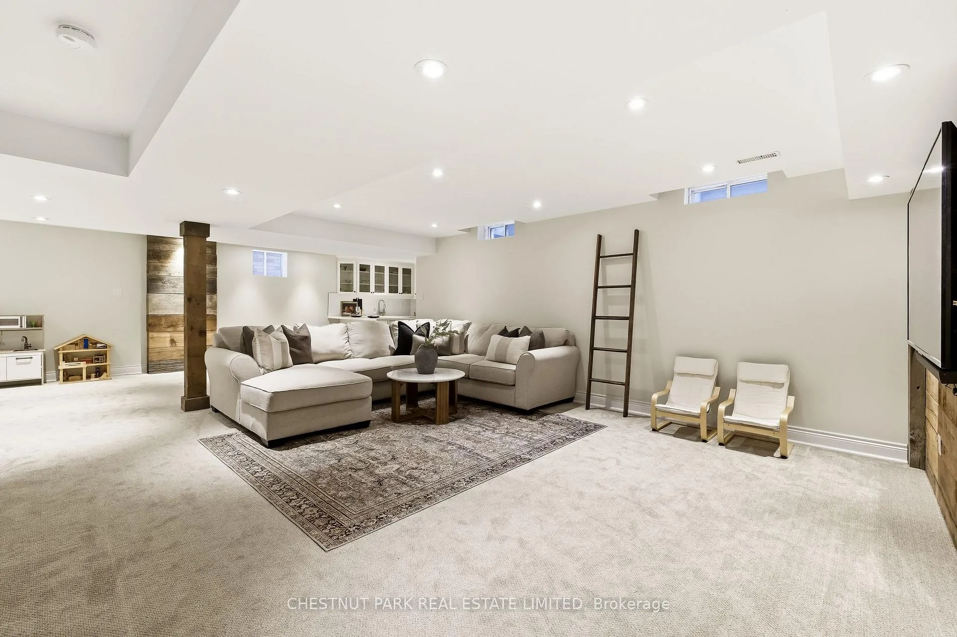 Photo 32 of 3 Coral Creek Crescent, Uxbridge — HOMEH