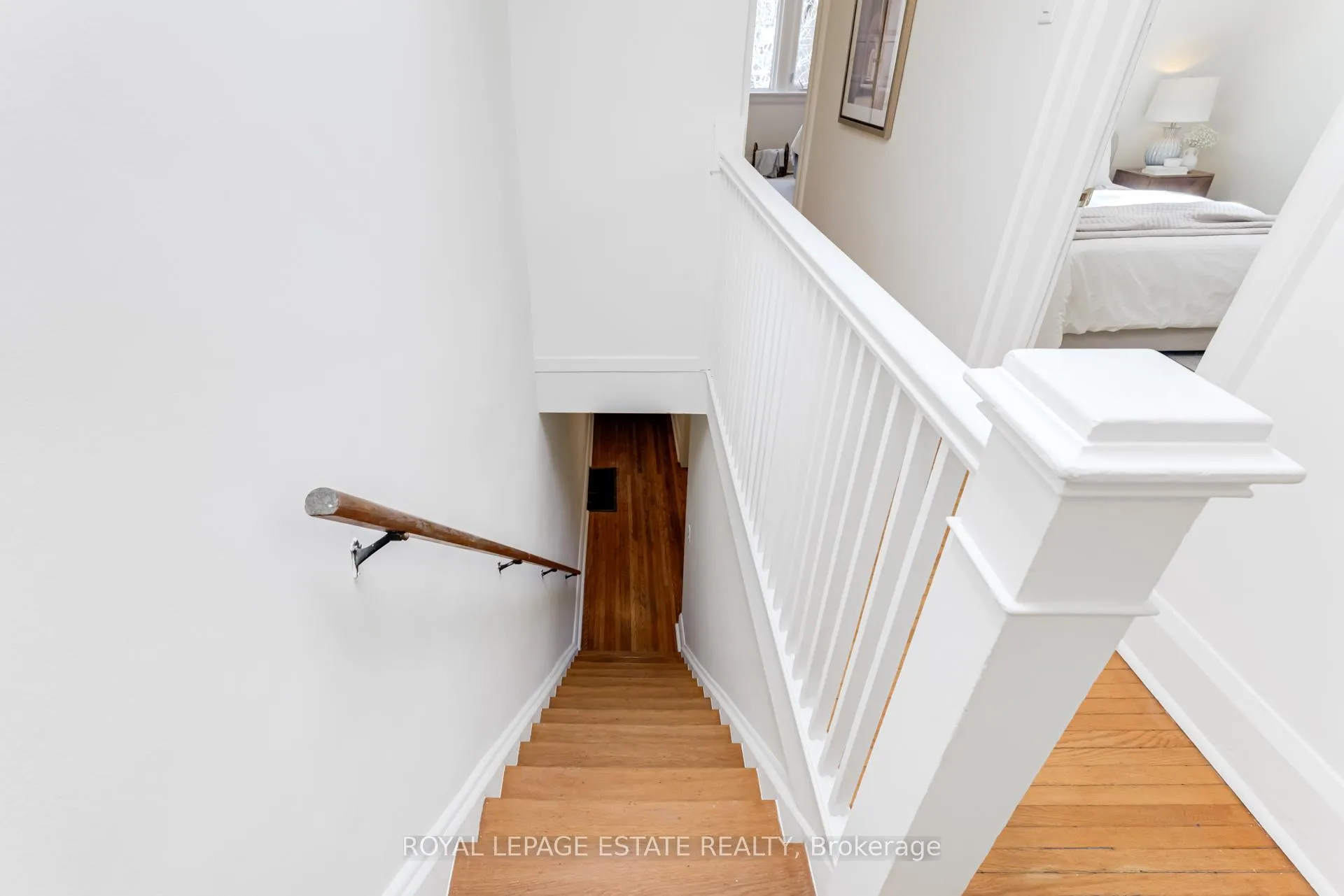 Photo 21 of 46 Thyra Avenue, Toronto, Crescent Town — HOMEH