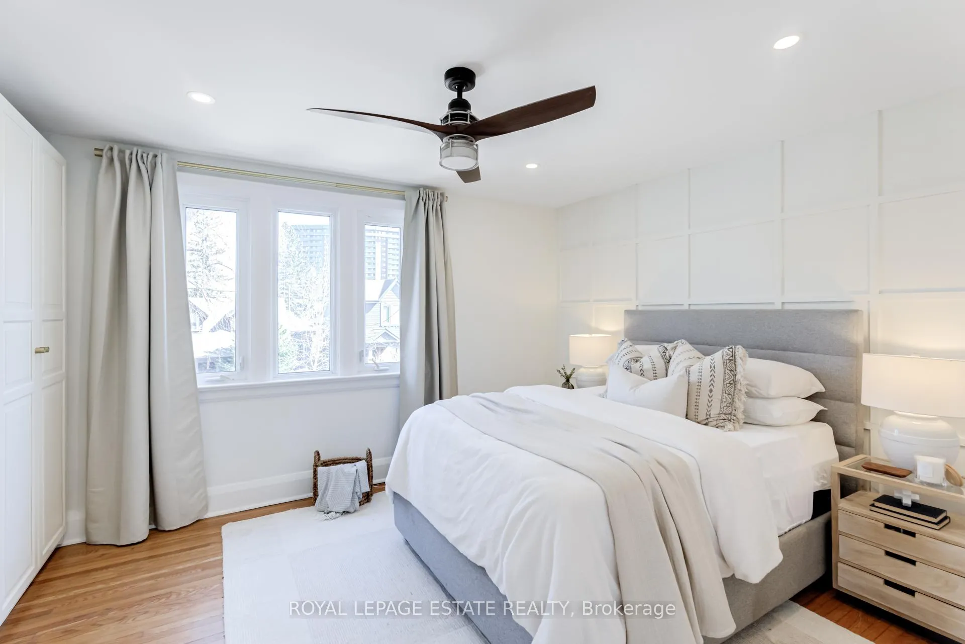 Photo 24 of 46 Thyra Avenue, Toronto, Crescent Town — HOMEH