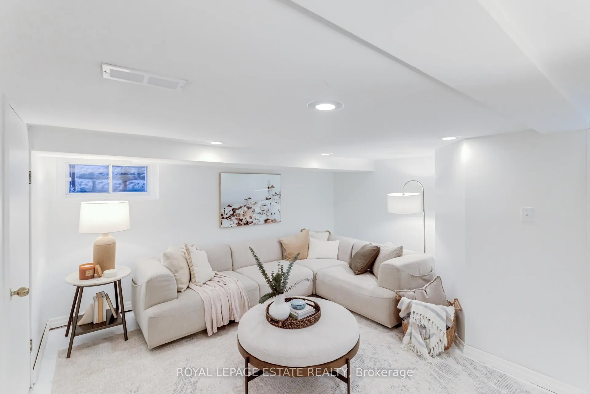 Photo 38 of 46 Thyra Avenue, Toronto, Crescent Town — HOMEH