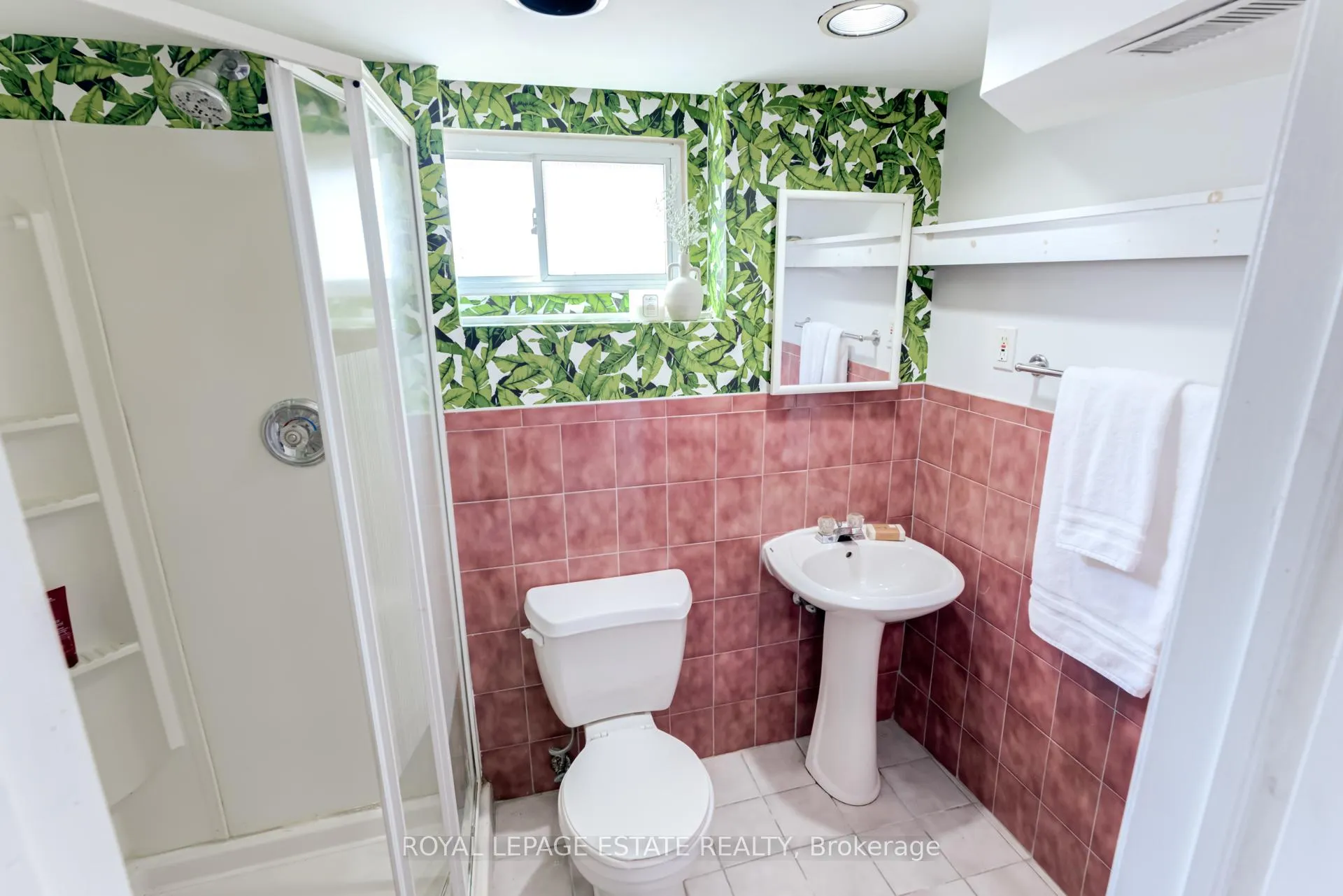 Photo 44 of 46 Thyra Avenue, Toronto, Crescent Town — HOMEH