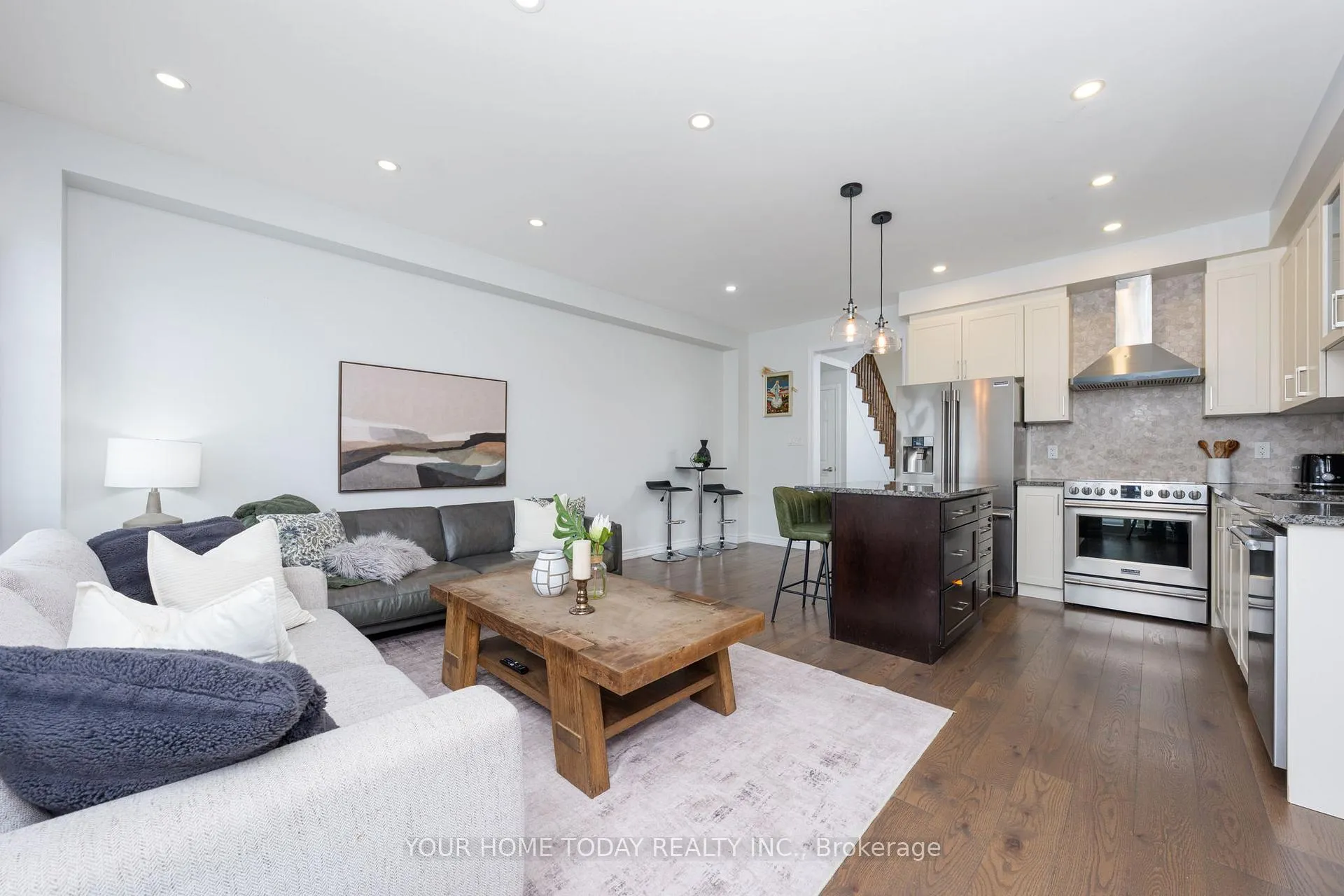 Photo 10 of 37 Ridgegate Crescent, Halton Hills, Georgetown — HOMEH