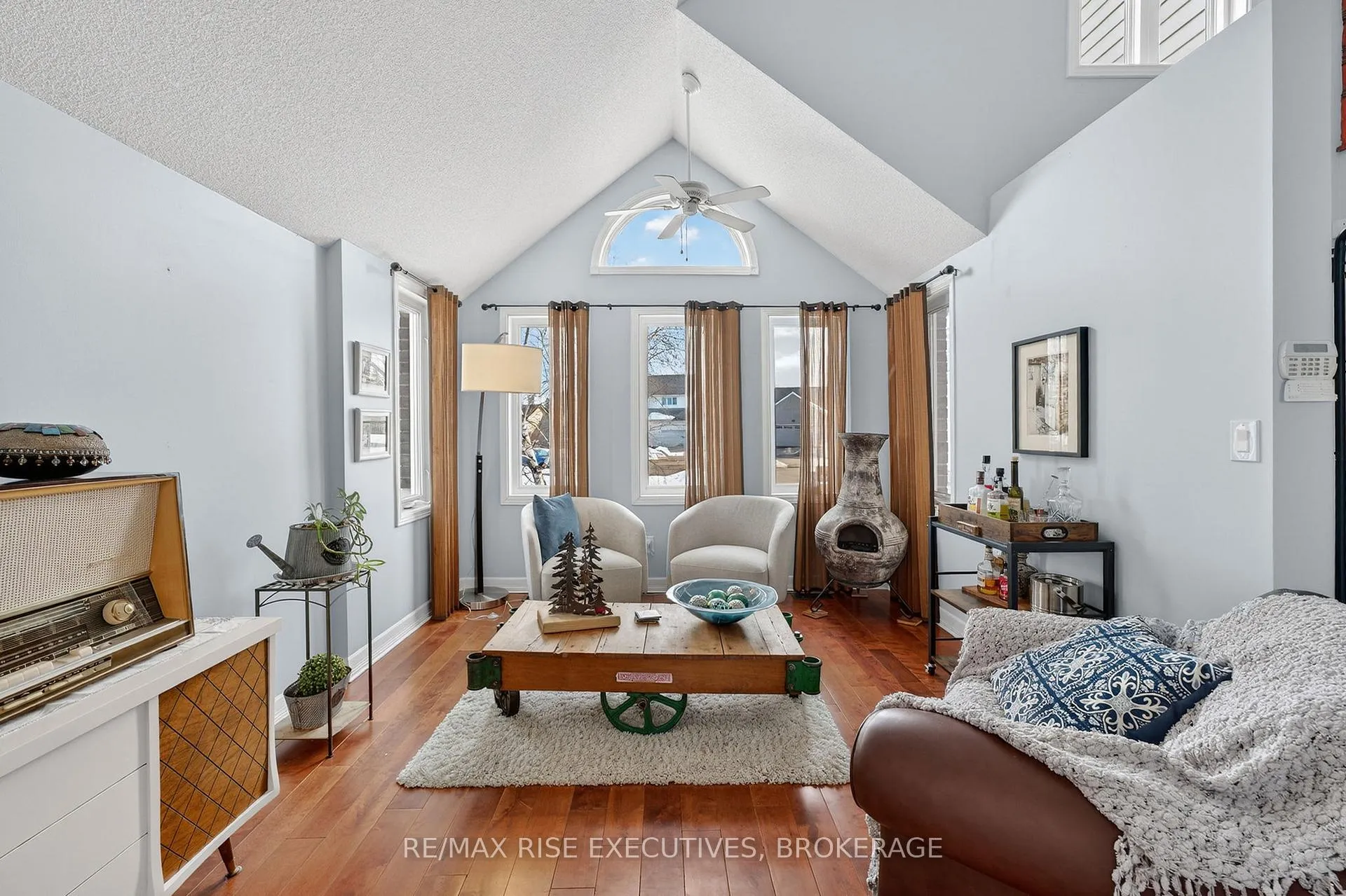 Photo 4 of 26 Miller Place, Loyalist, Amherstview — HOMEH