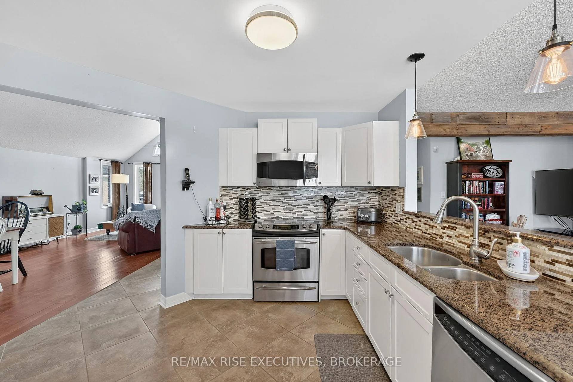 Photo 8 of 26 Miller Place, Loyalist, Amherstview — HOMEH