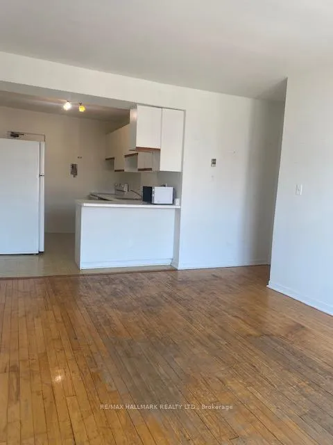 Photo 2 of Unit 3, 129 Danforth Avenue, Toronto, North Riverdale — HOMEH