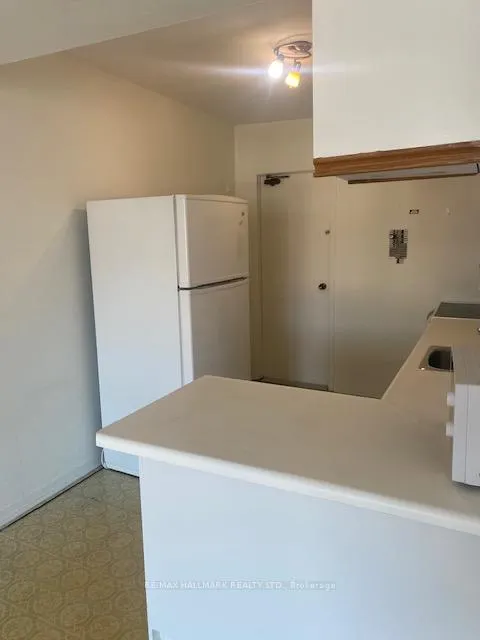 Photo 4 of Unit 3, 129 Danforth Avenue, Toronto, North Riverdale — HOMEH