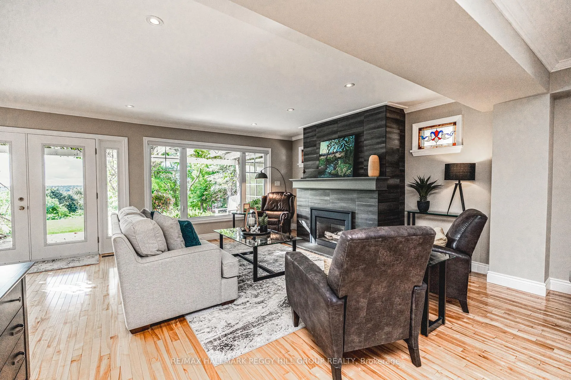 Photo 10 of 150 Collingwood Street, Barrie, Codrington — HOMEH