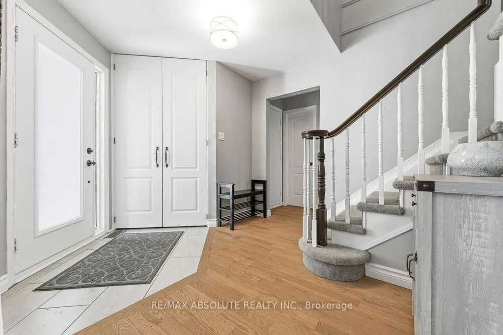 Photo 5 of 6145 Lariviere Crescent, Ottawa, Chapel Hill South - Orleans Village — HOMEH