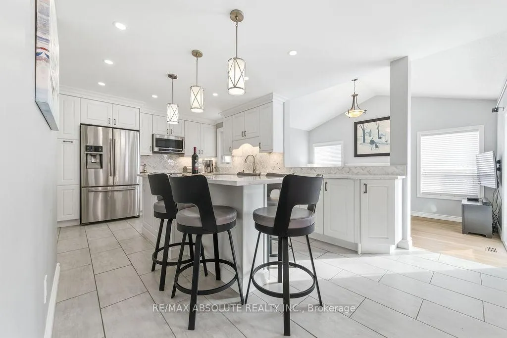 Photo 12 of 6145 Lariviere Crescent, Ottawa, Chapel Hill South - Orleans Village — HOMEH