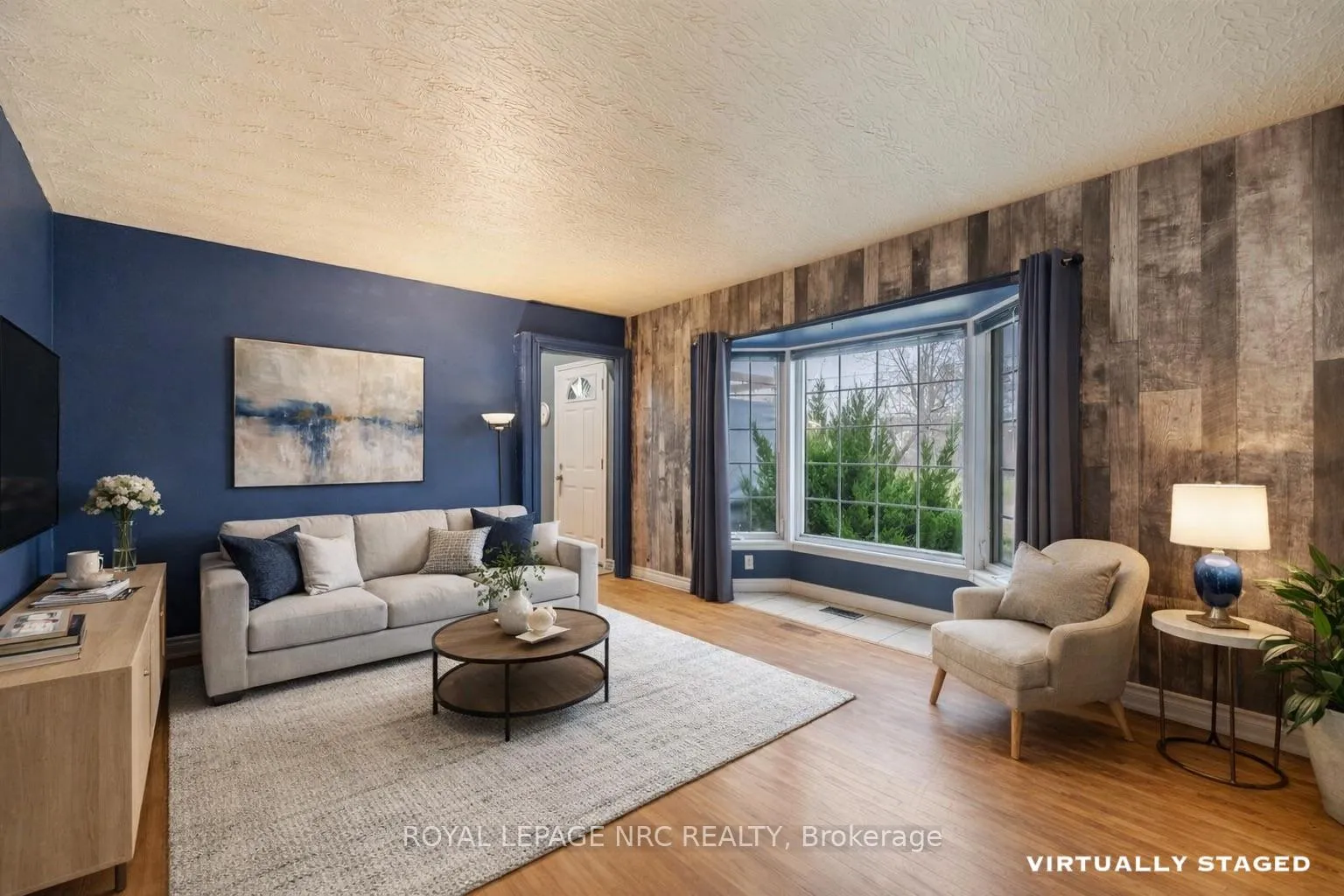 Photo 4 of 23 Verne Avenue, Welland, Broadway — HOMEH