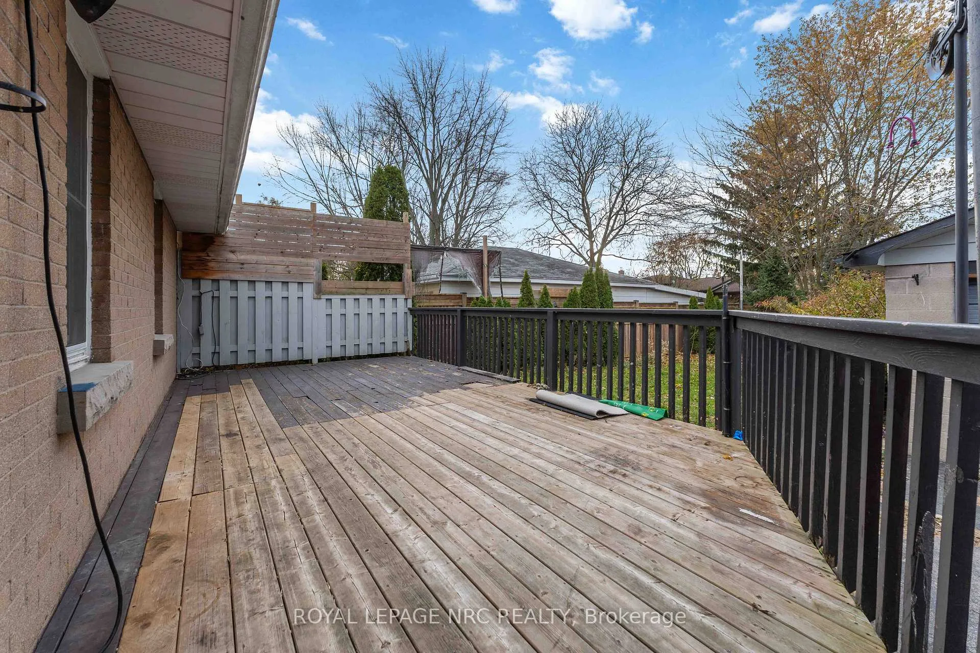 Photo 42 of 23 Verne Avenue, Welland, Broadway — HOMEH