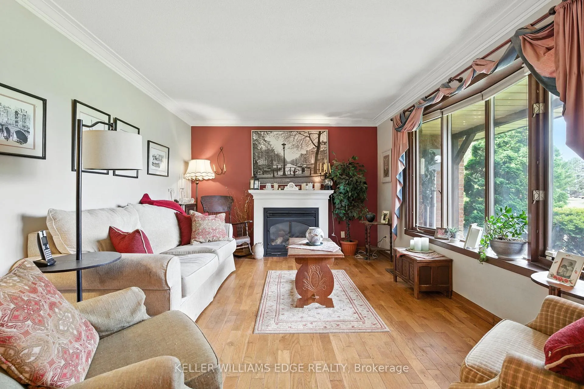 Photo 11 of 6101 Walkers Line, Burlington, Rural Burlington — HOMEH