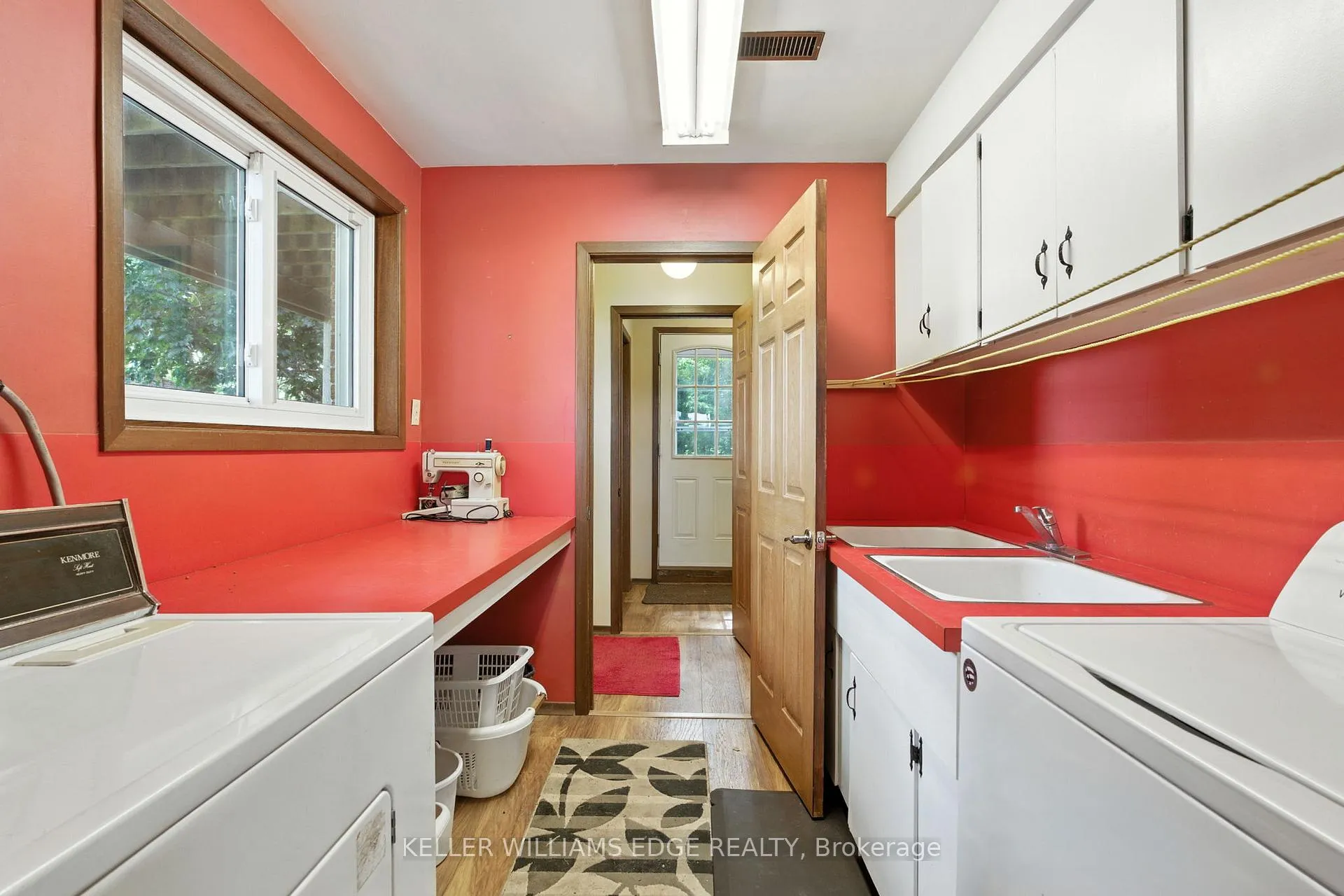 Photo 12 of 6101 Walkers Line, Burlington, Rural Burlington — HOMEH