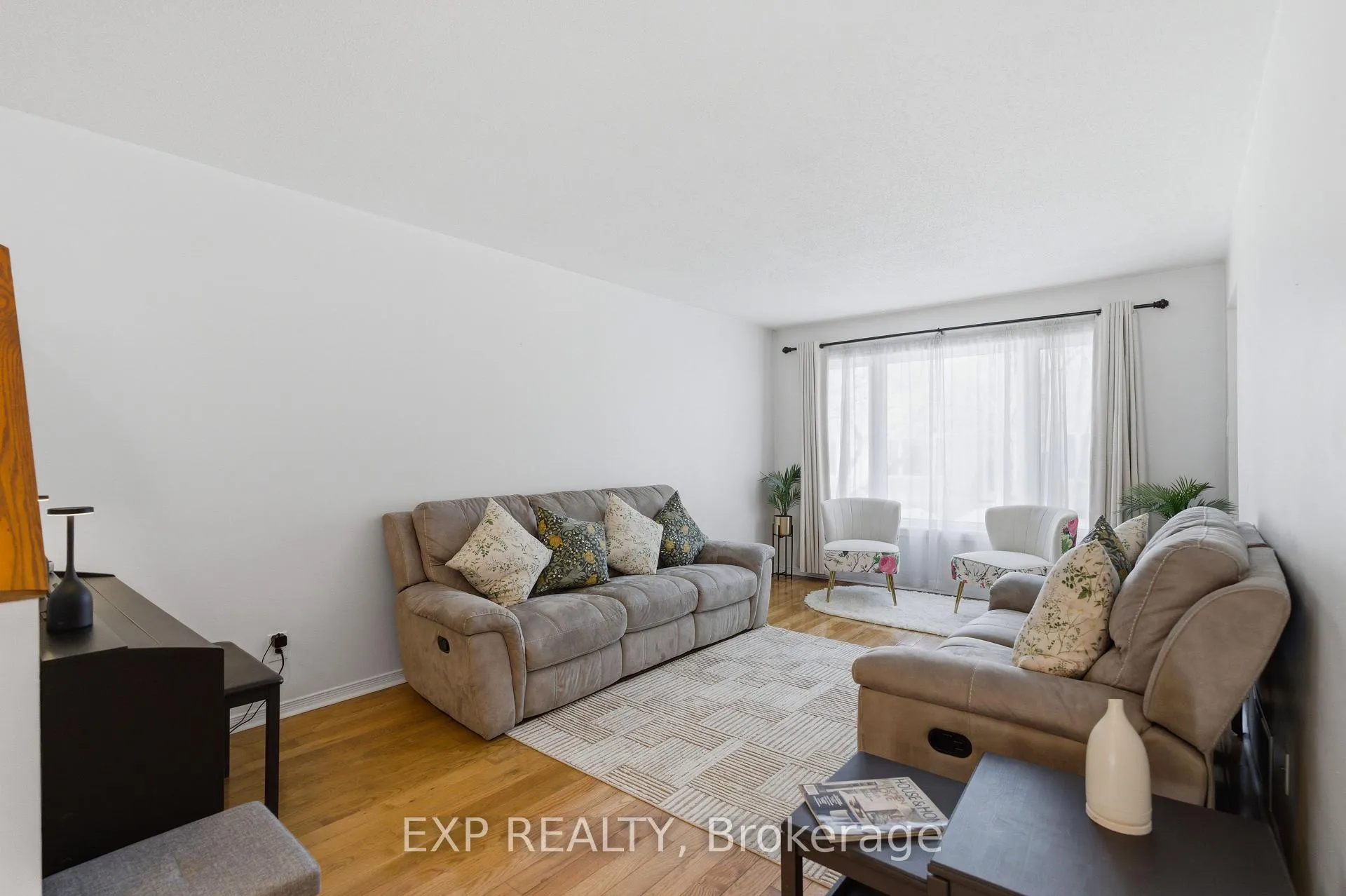 Photo 6 of 92 Stonebriar Drive, Ottawa, Centrepointe — HOMEH