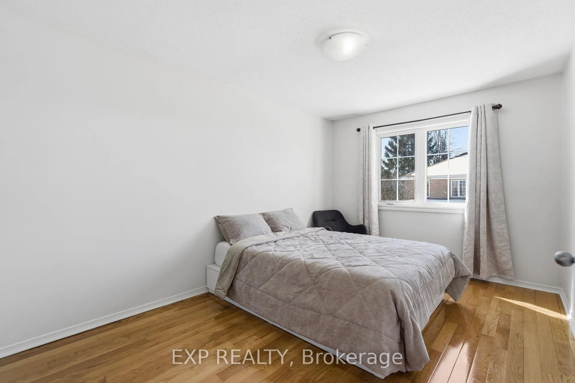 Photo 25 of 92 Stonebriar Drive, Ottawa, Centrepointe — HOMEH
