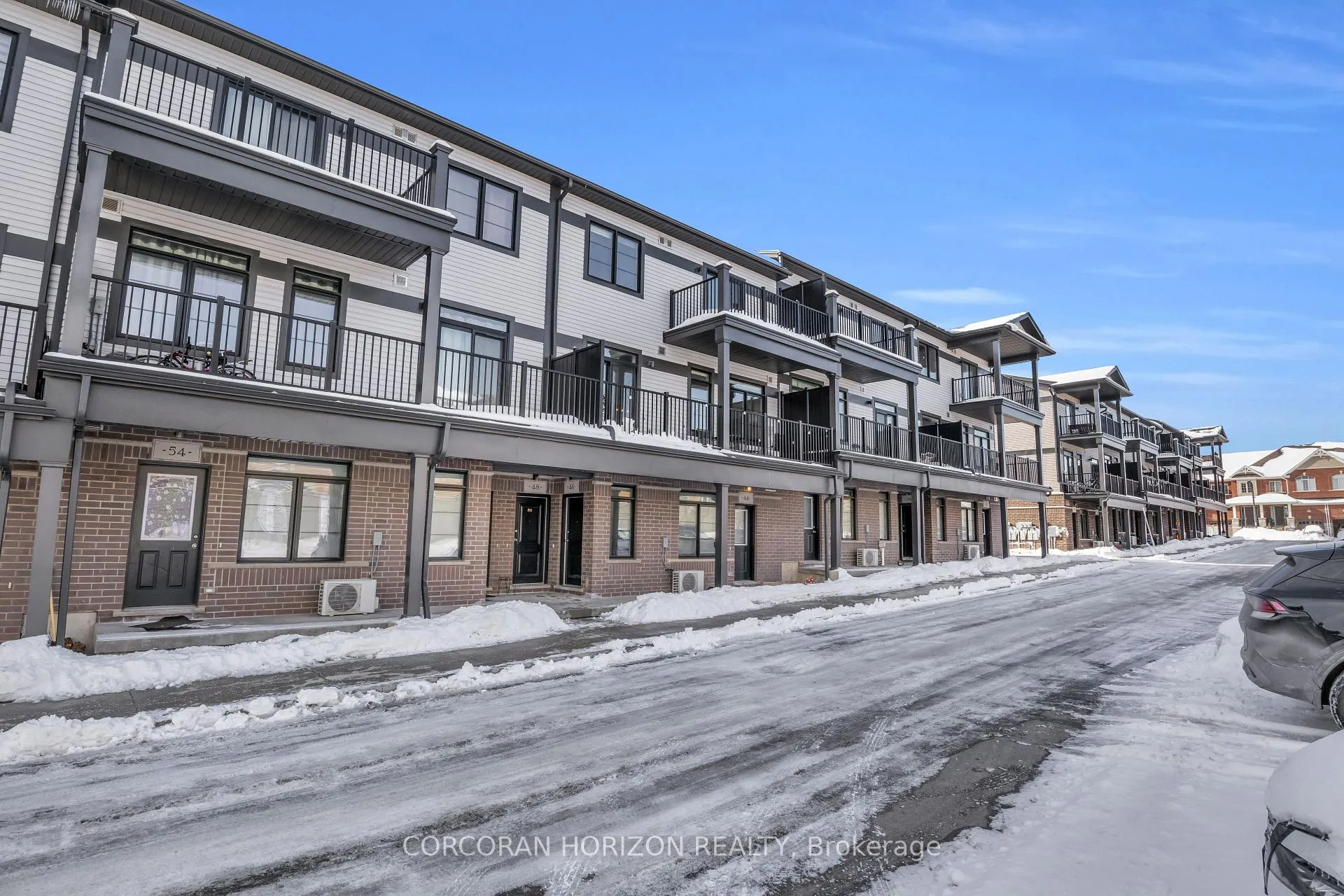 Photo 4 of 46 Oat Lane, Kitchener — HOMEH