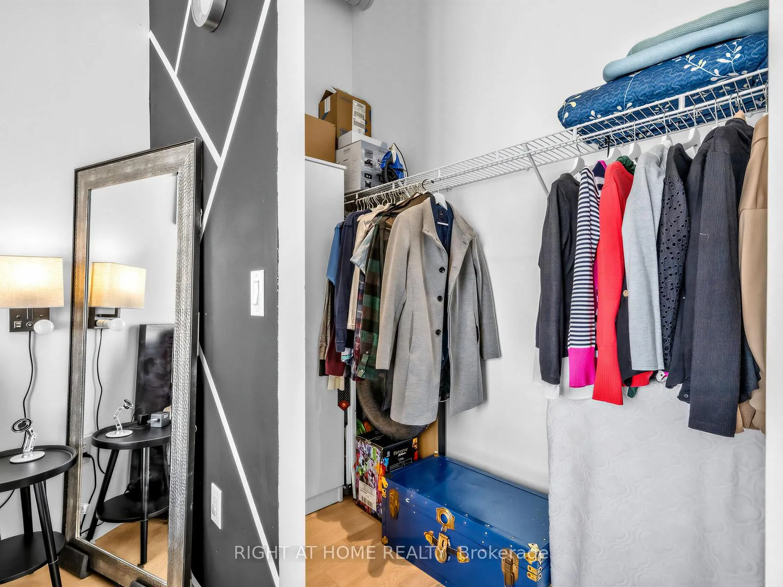 Photo 5 of Unit 1210, 170 Bayview Avenue, Toronto, Waterfront Communities — HOMEH