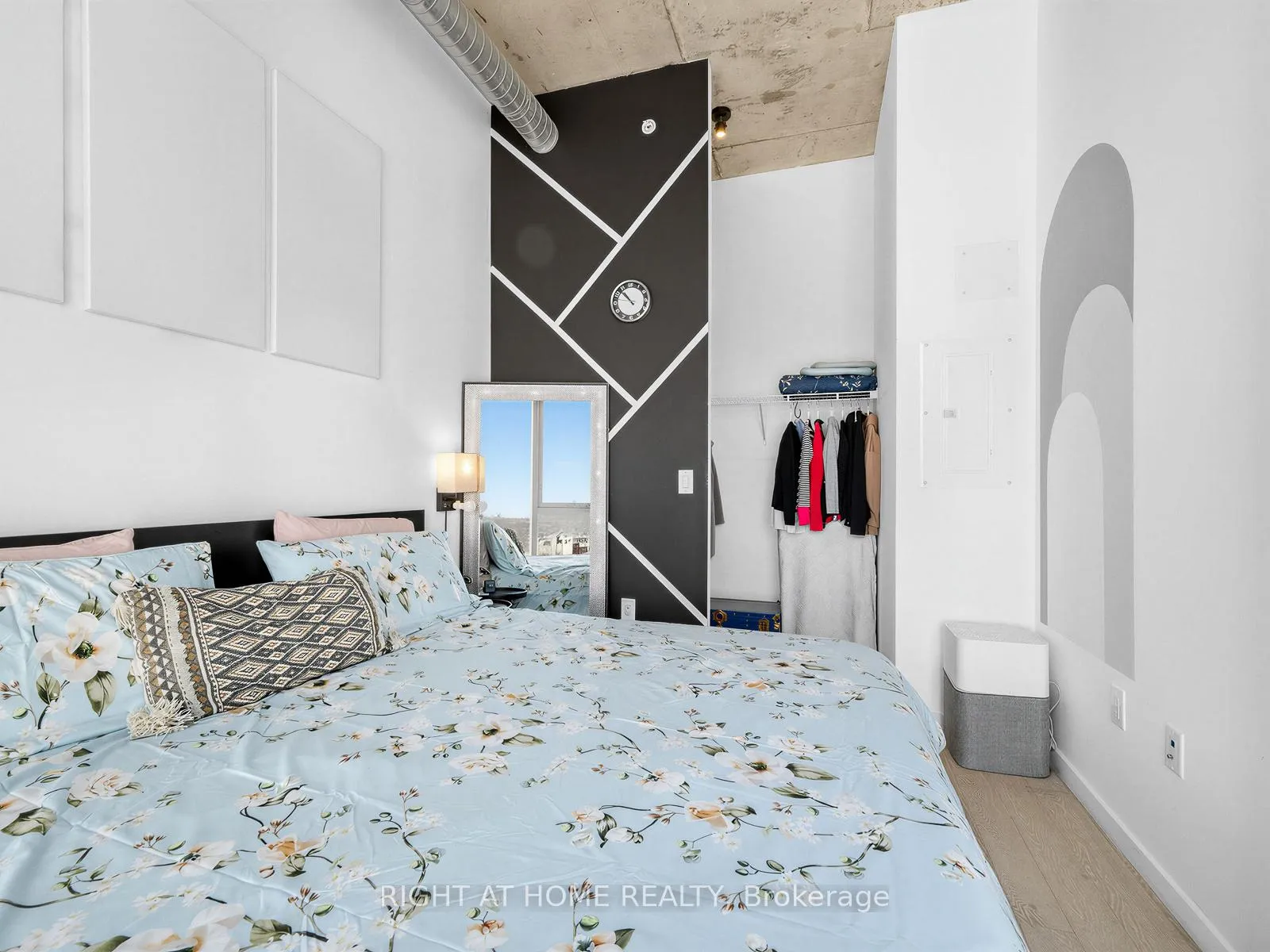 Photo 15 of Unit 1210, 170 Bayview Avenue, Toronto, Waterfront Communities — HOMEH