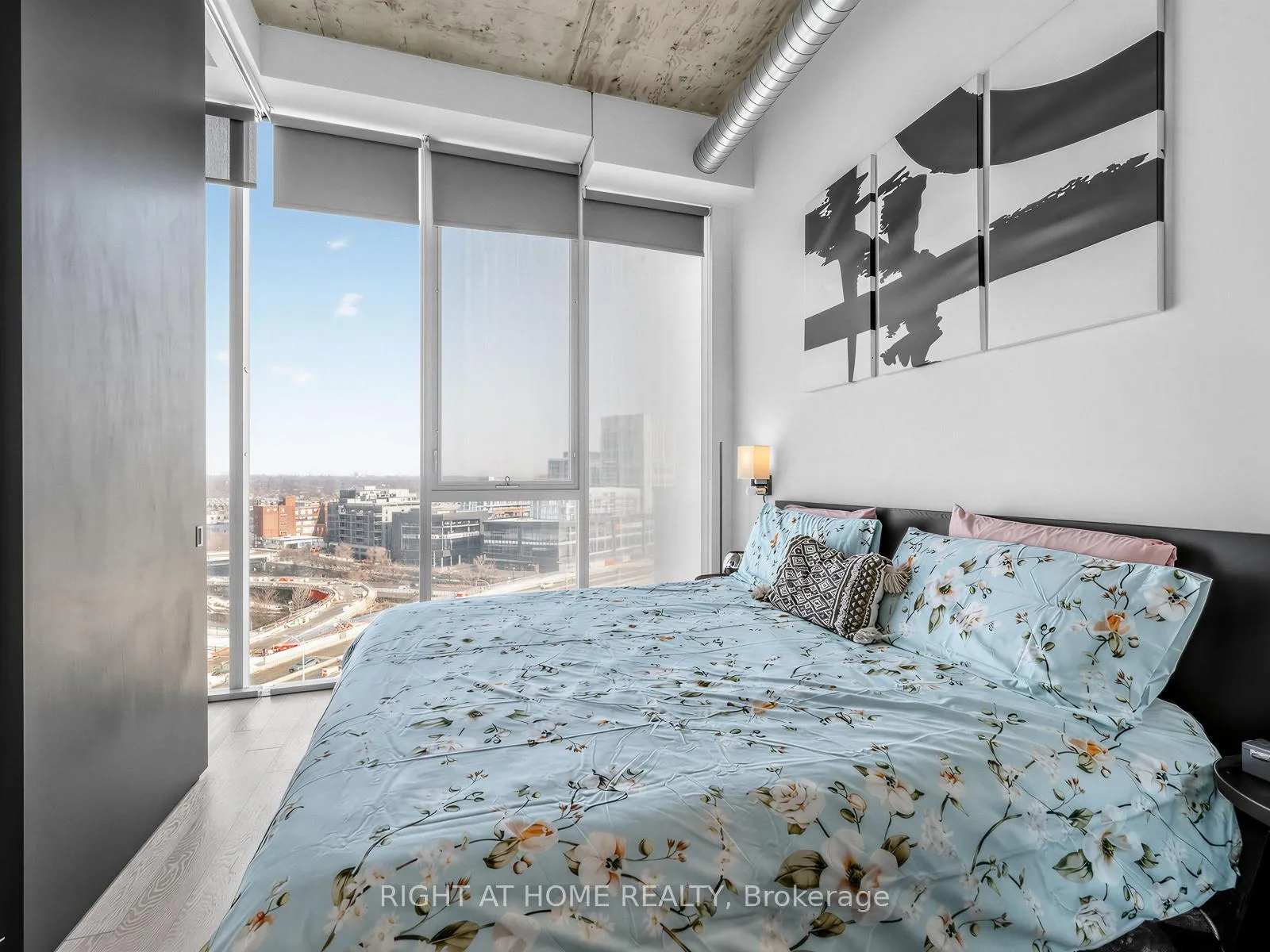 Photo 18 of Unit 1210, 170 Bayview Avenue, Toronto, Waterfront Communities — HOMEH