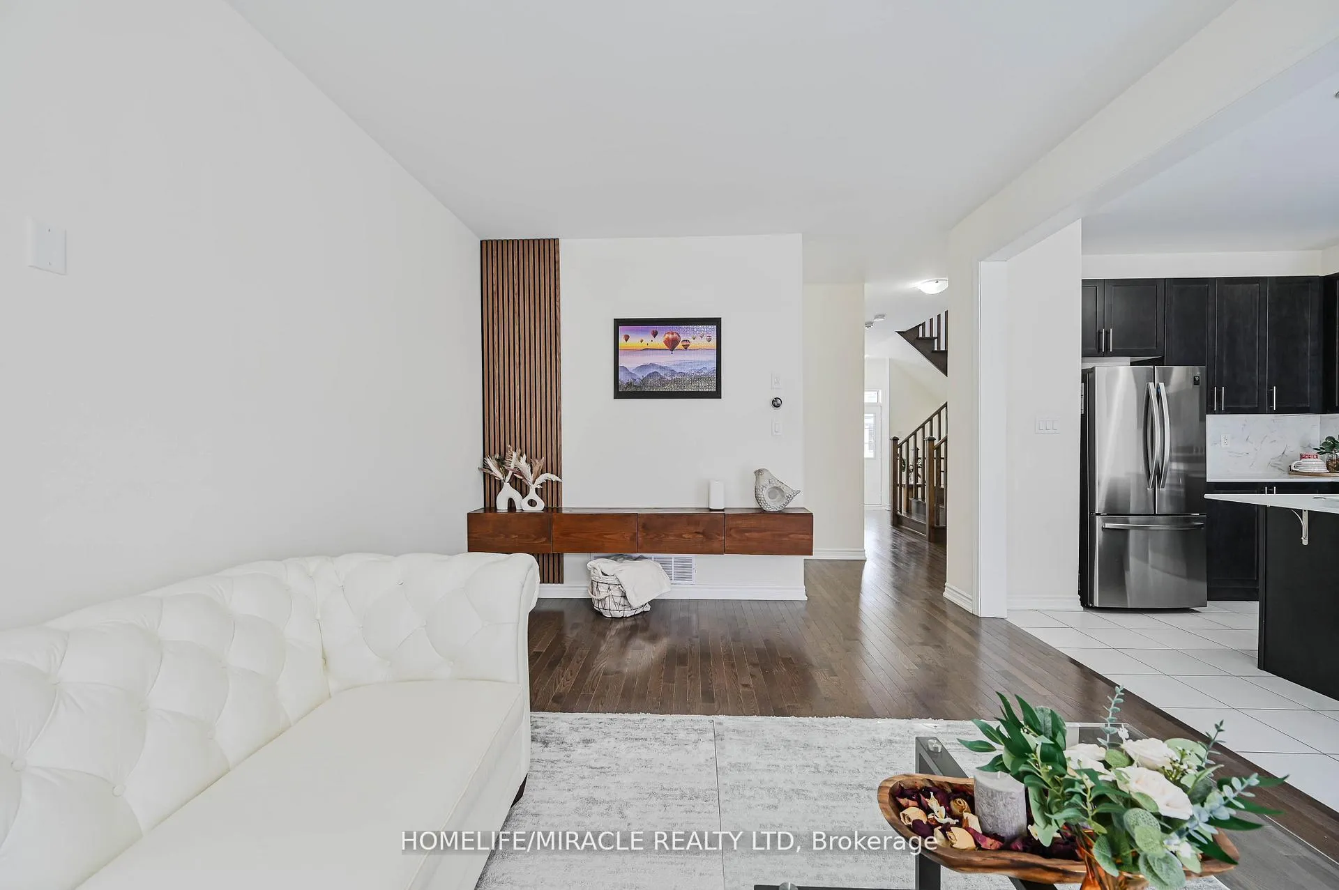 Photo 11 of 42 Truffle Court, Brampton, Northwest Brampton — HOMEH