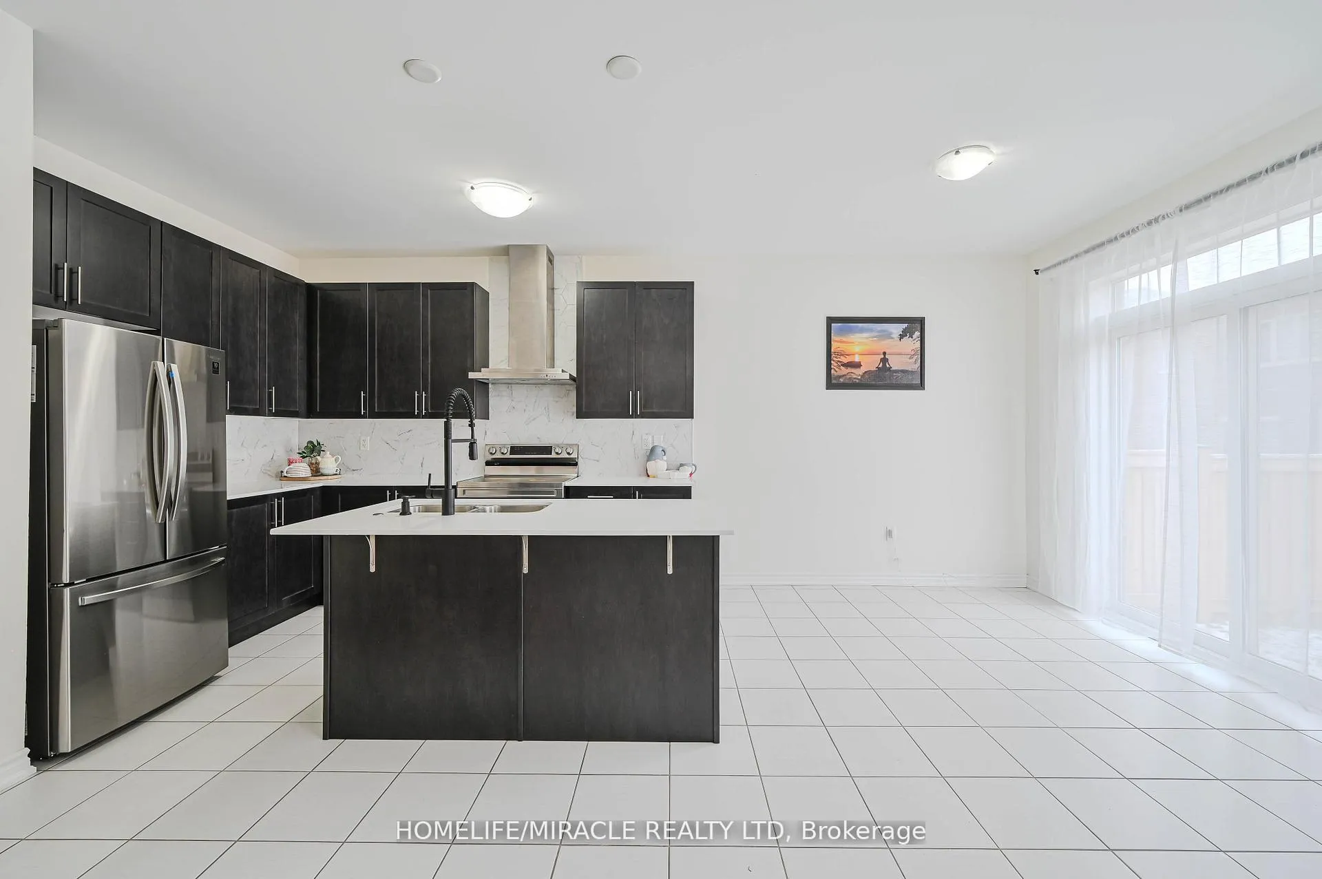 Photo 12 of 42 Truffle Court, Brampton, Northwest Brampton — HOMEH