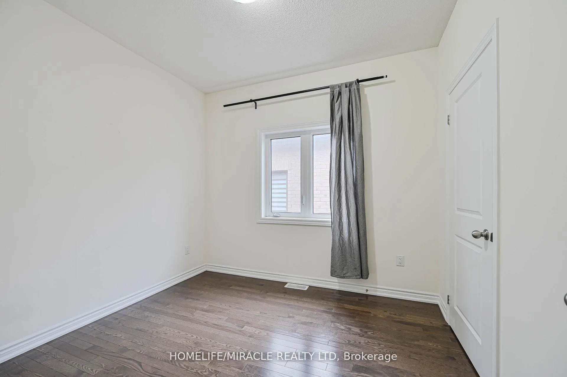 Photo 27 of 42 Truffle Court, Brampton, Northwest Brampton — HOMEH