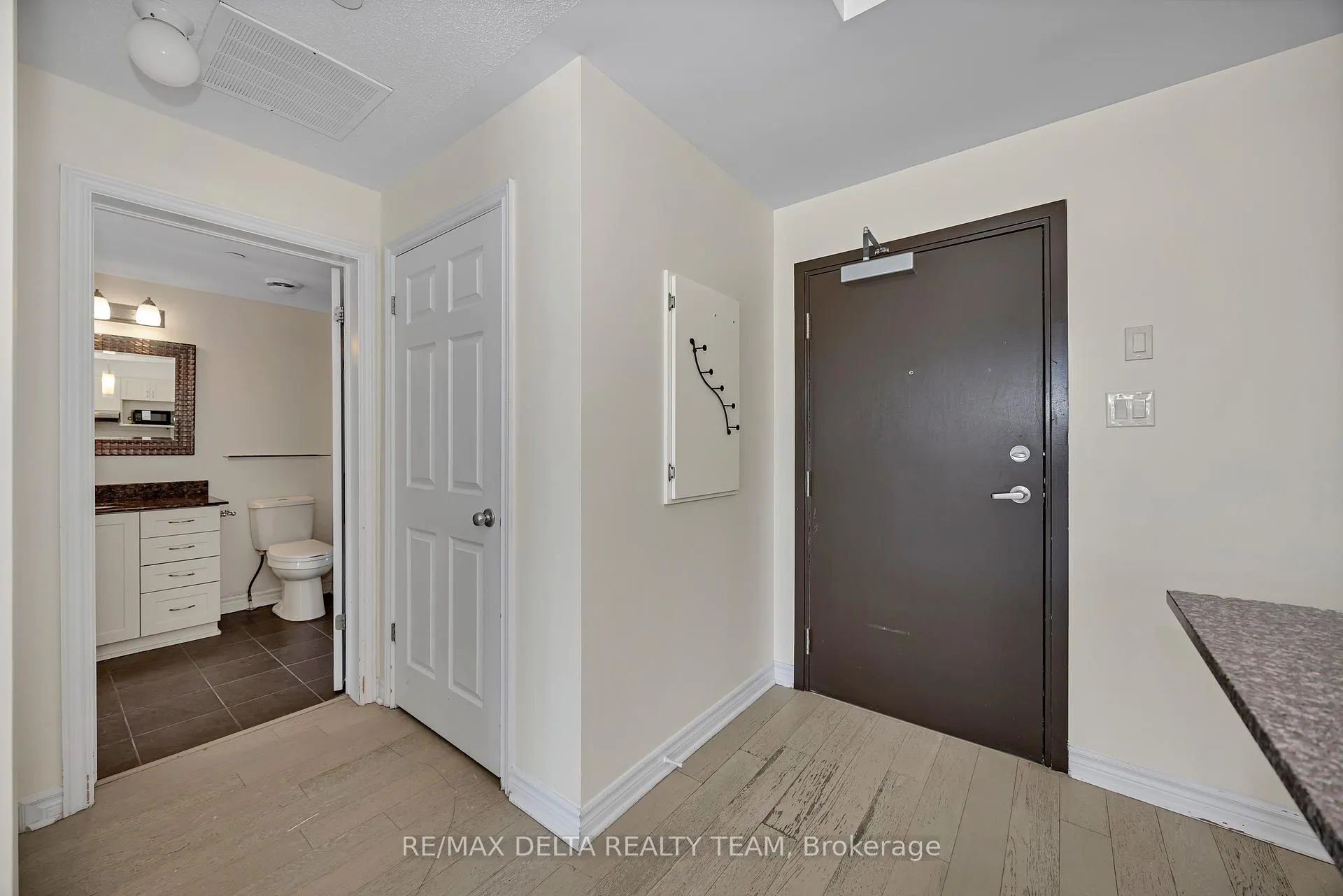 Photo 3 of Unit 303, 140 Montblanc Private, Ottawa, Convent Glen North — HOMEH