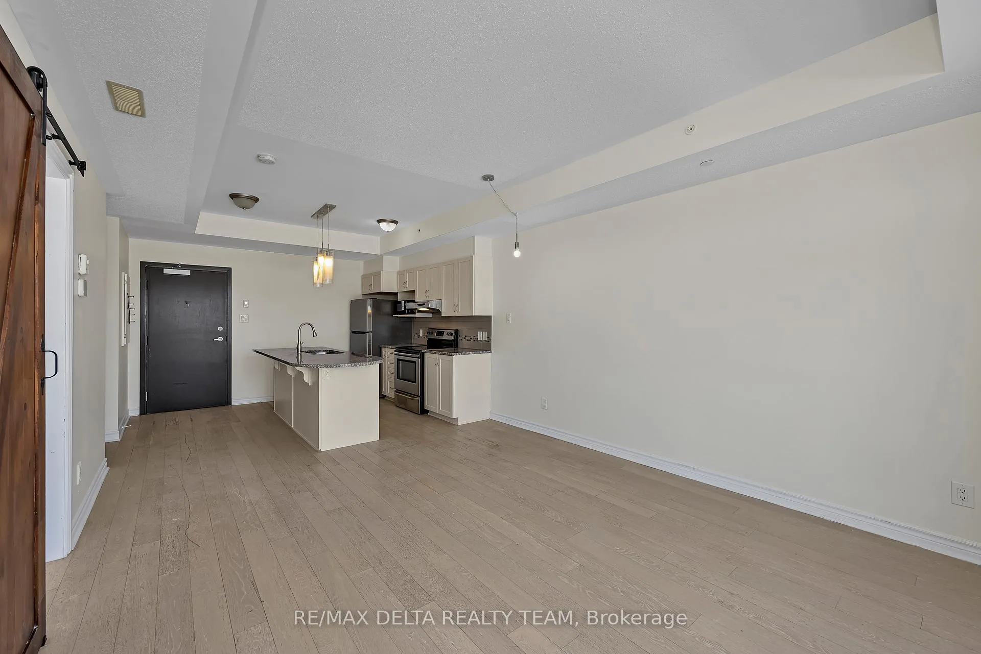Photo 6 of Unit 303, 140 Montblanc Private, Ottawa, Convent Glen North — HOMEH