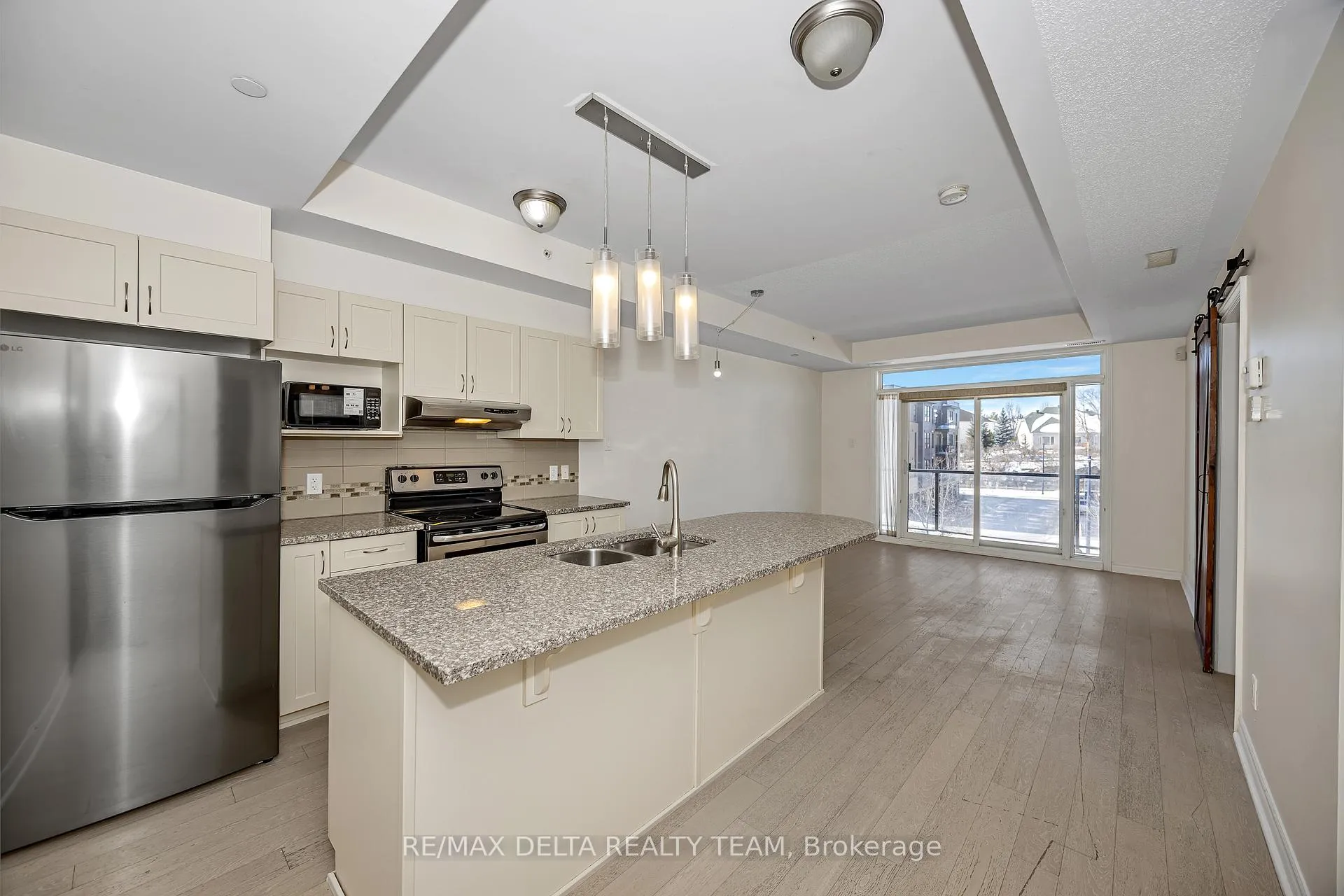 Photo 9 of Unit 303, 140 Montblanc Private, Ottawa, Convent Glen North — HOMEH