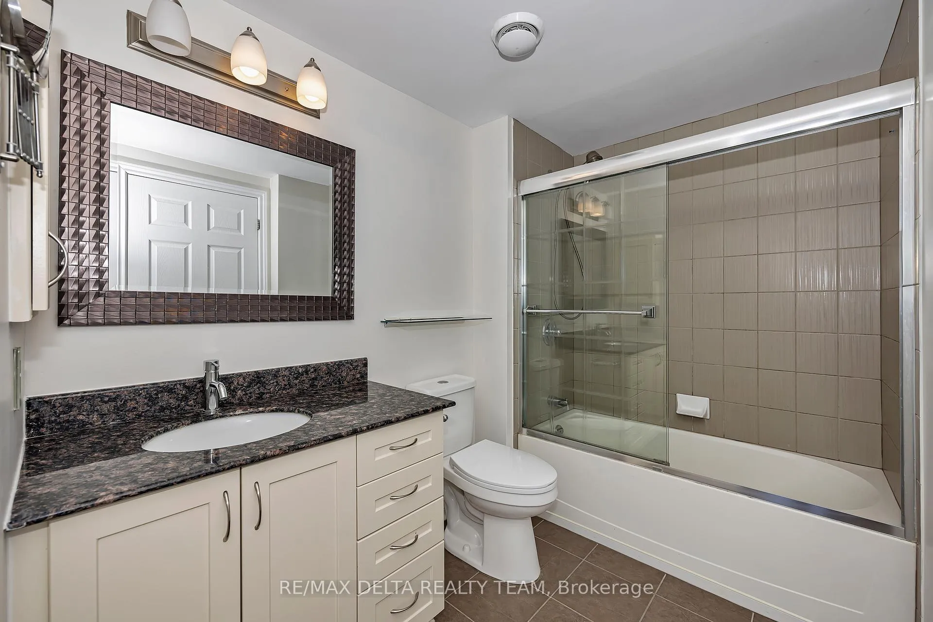 Photo 18 of Unit 303, 140 Montblanc Private, Ottawa, Convent Glen North — HOMEH