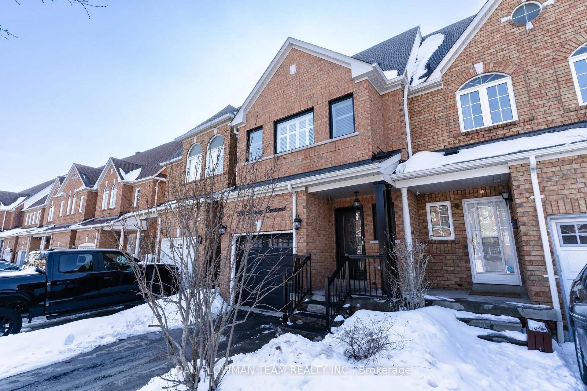 Photo 3 of 38 Dooley Crescent, Ajax, Northwest Ajax — HOMEH