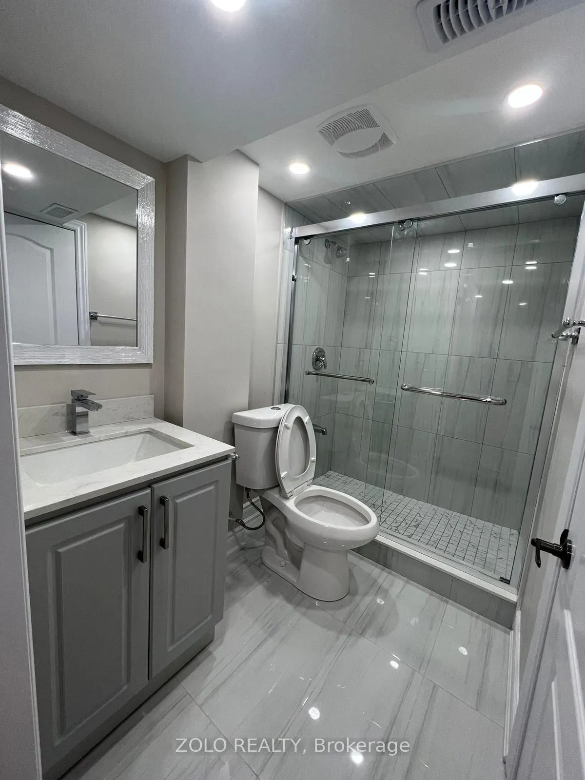 Photo 11 of Unit Unit-2, 102 Watershed Gate, East Gwillimbury, Queensville — HOMEH