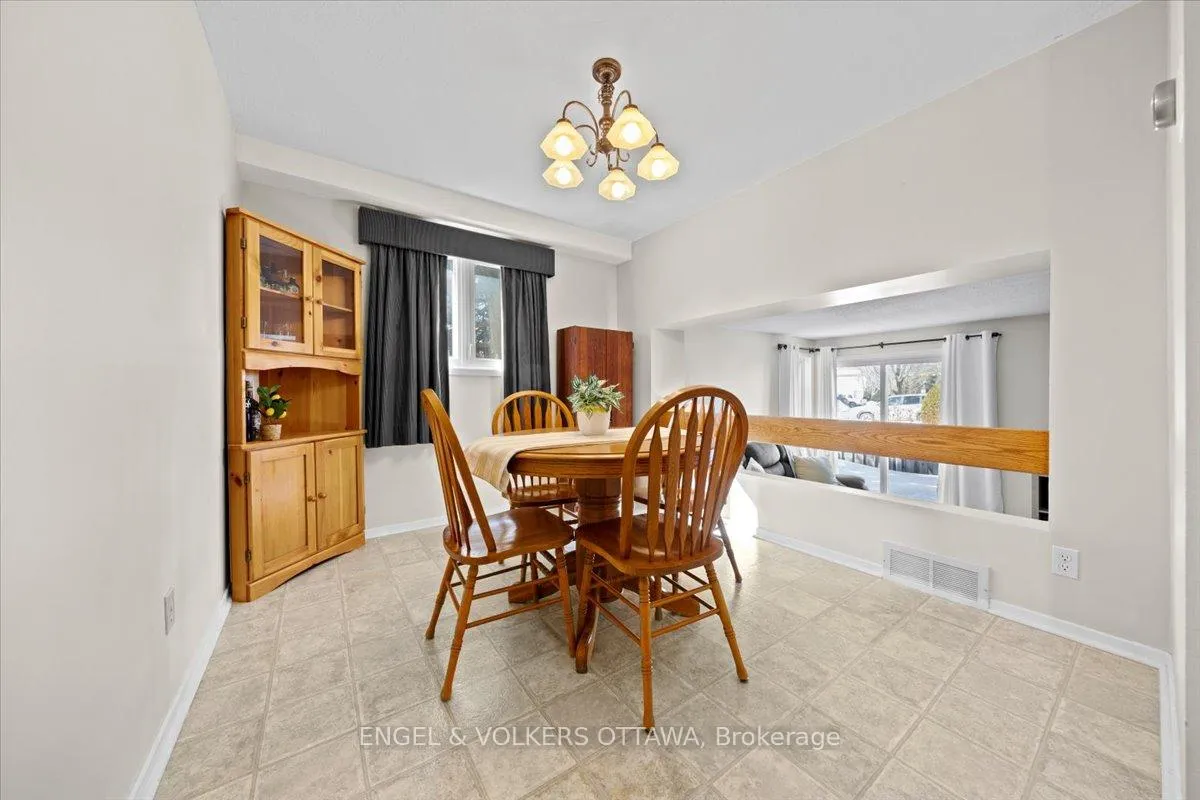 Photo 14 of Unit A, 1753 Lamoureux Drive, Ottawa, Queenswood Heights South — HOMEH