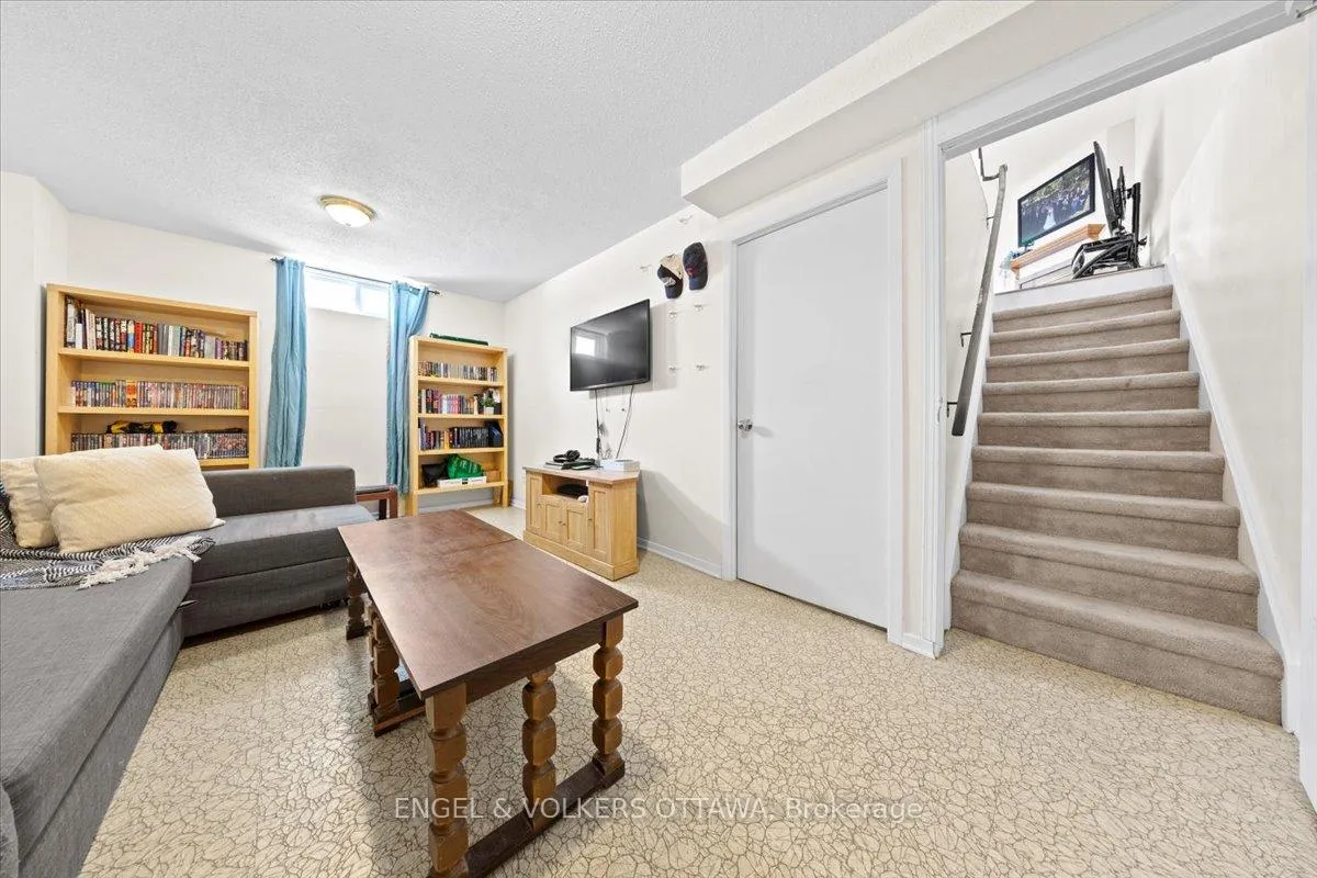 Photo 28 of Unit A, 1753 Lamoureux Drive, Ottawa, Queenswood Heights South — HOMEH