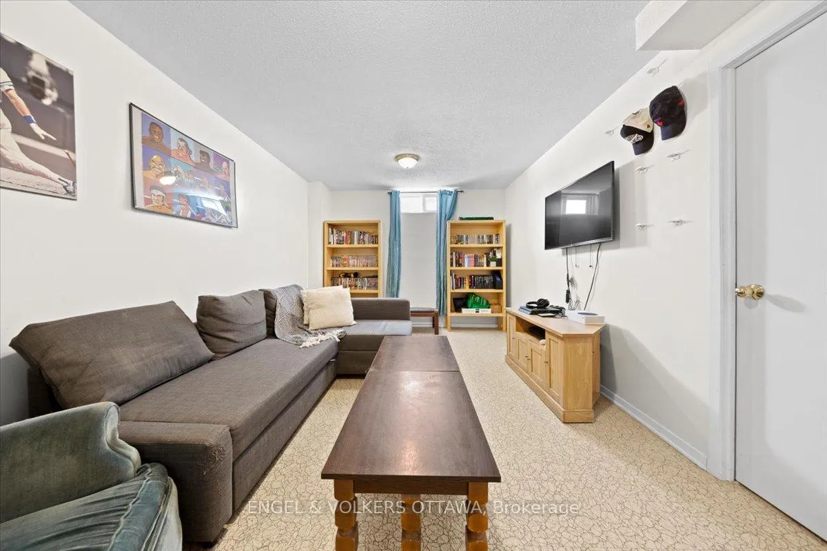 Photo 31 of Unit A, 1753 Lamoureux Drive, Ottawa, Queenswood Heights South — HOMEH