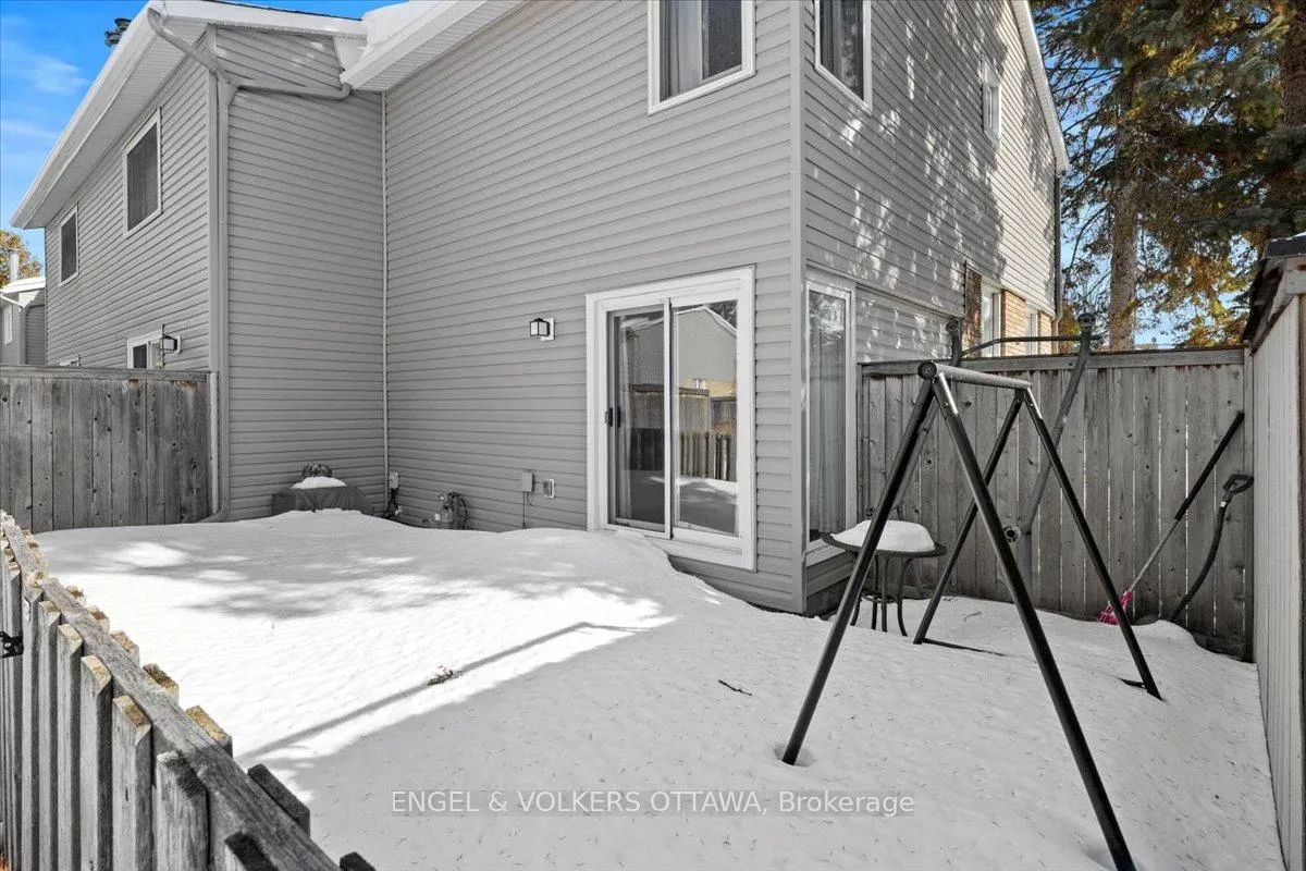Photo 32 of Unit A, 1753 Lamoureux Drive, Ottawa, Queenswood Heights South — HOMEH