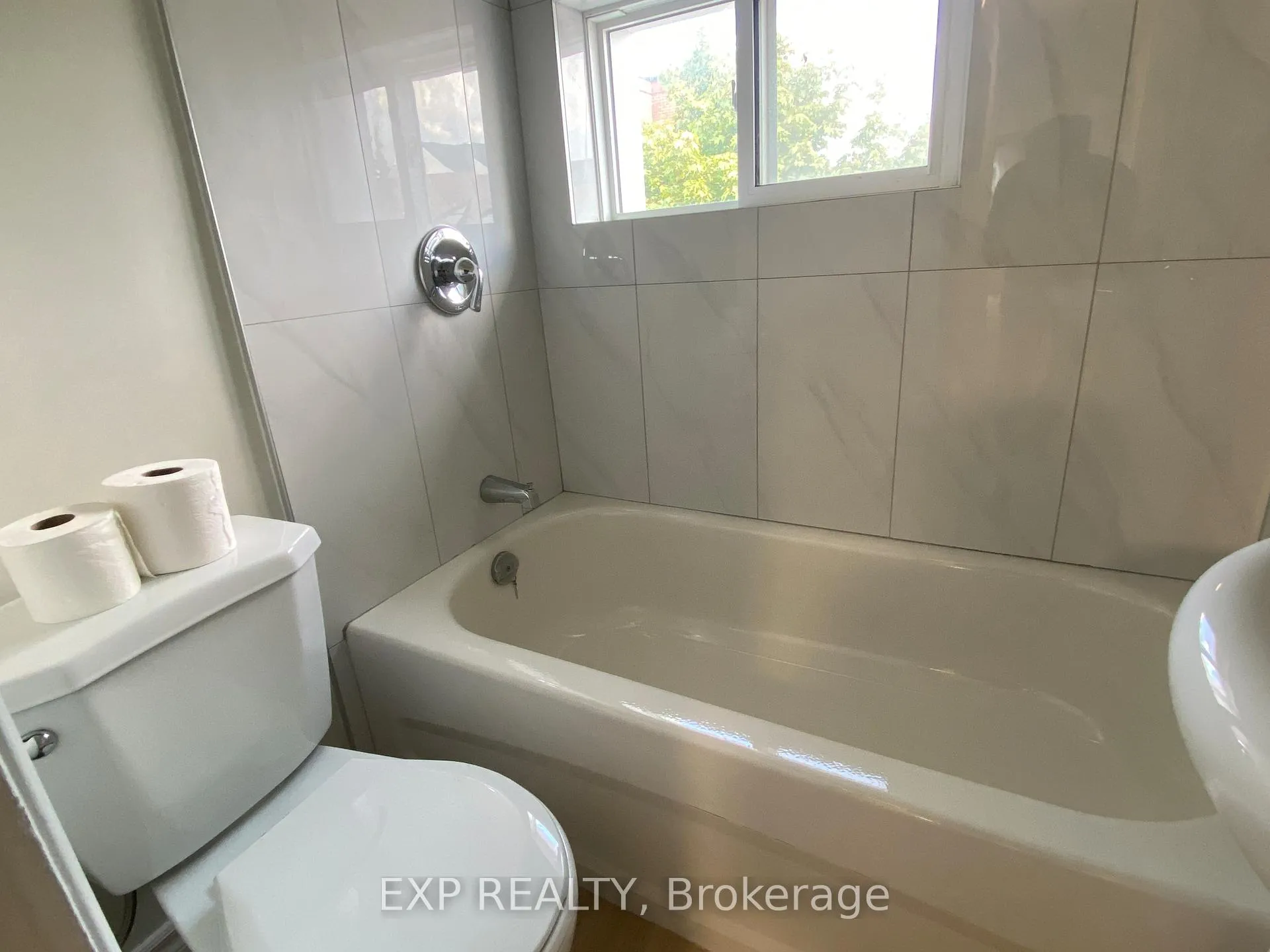 Photo 13 of 32 Front Street N, Thorold, Thorold Downtown — HOMEH