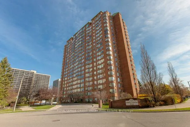 Front of Unit 704, 1270 Maple Crossing Boulevard