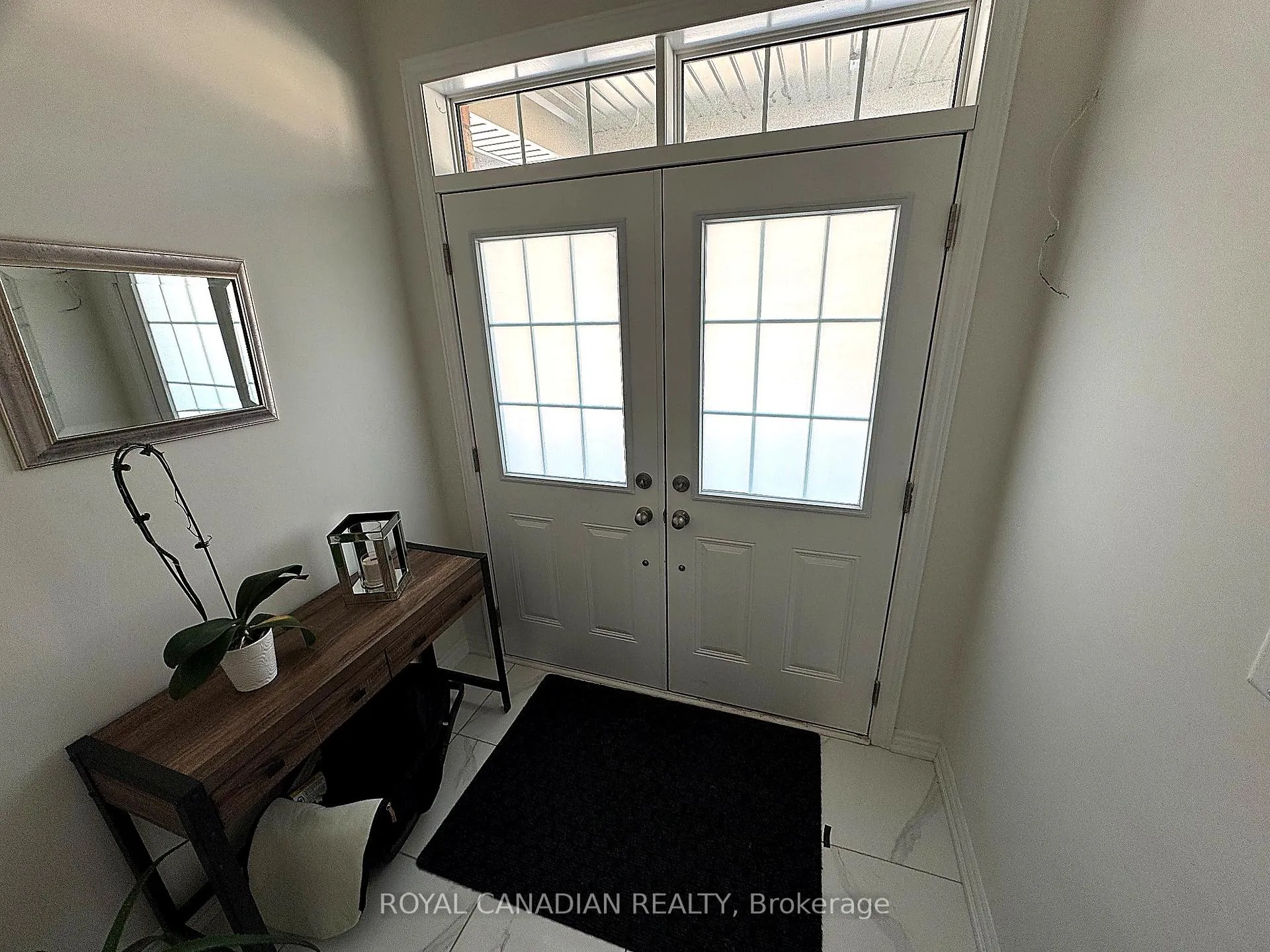 Photo 3 of Unit Main, 9 Bannister Road, Barrie, Rural Barrie Southeast — HOMEH