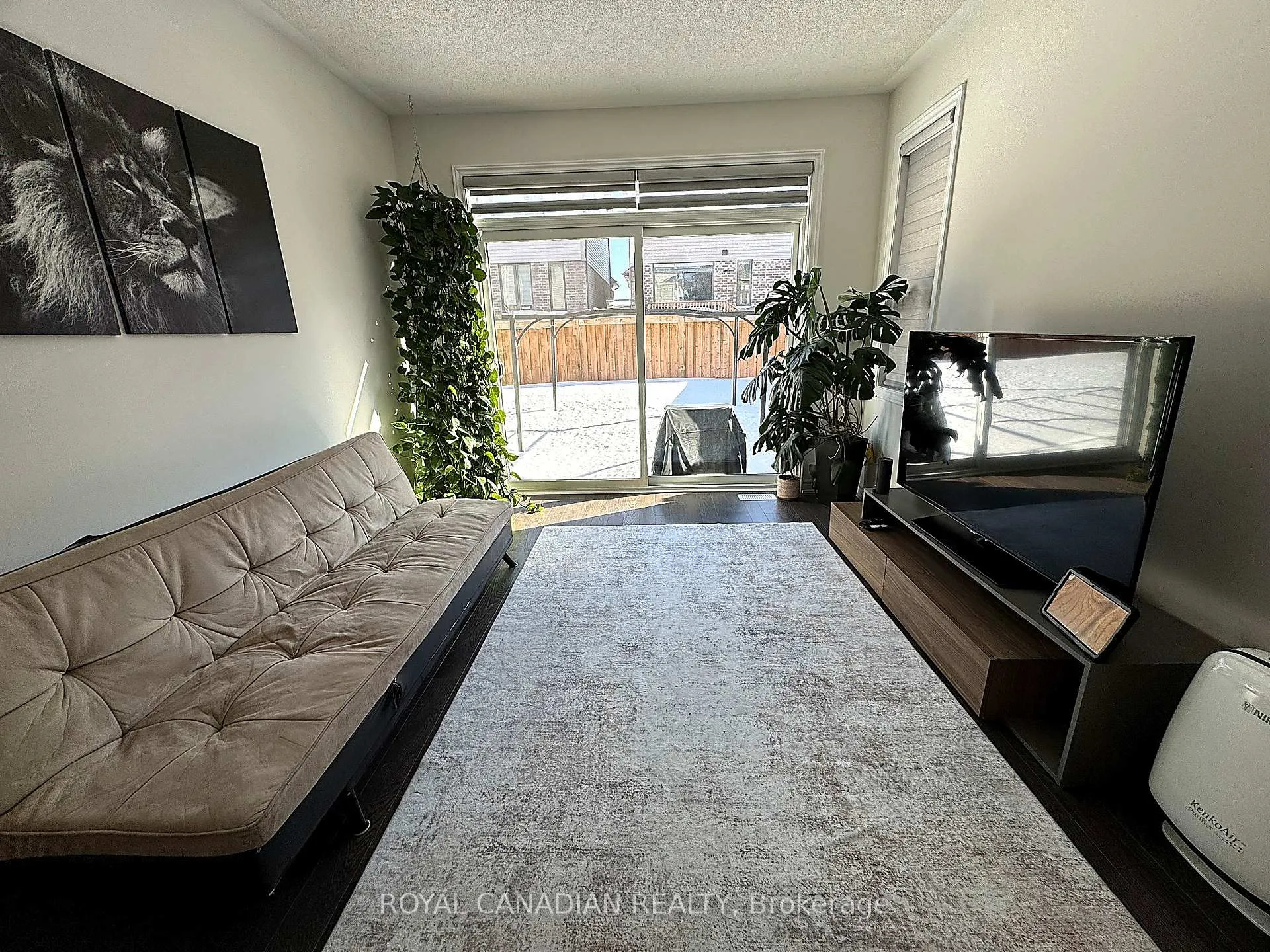 Photo 12 of Unit Main, 9 Bannister Road, Barrie, Rural Barrie Southeast — HOMEH