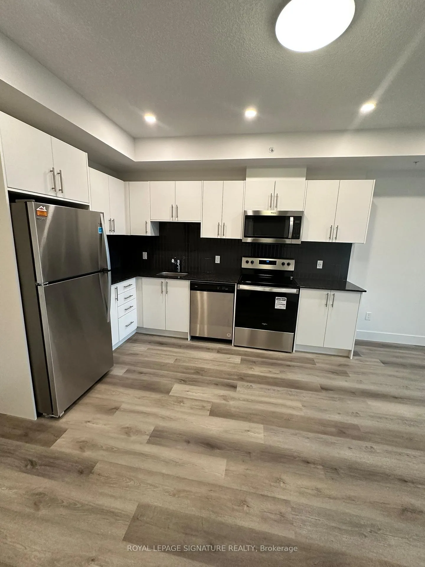 Photo 3 of Unit 511, 107 Roger Street, Waterloo, Uptown Waterloo/North Ward — HOMEH